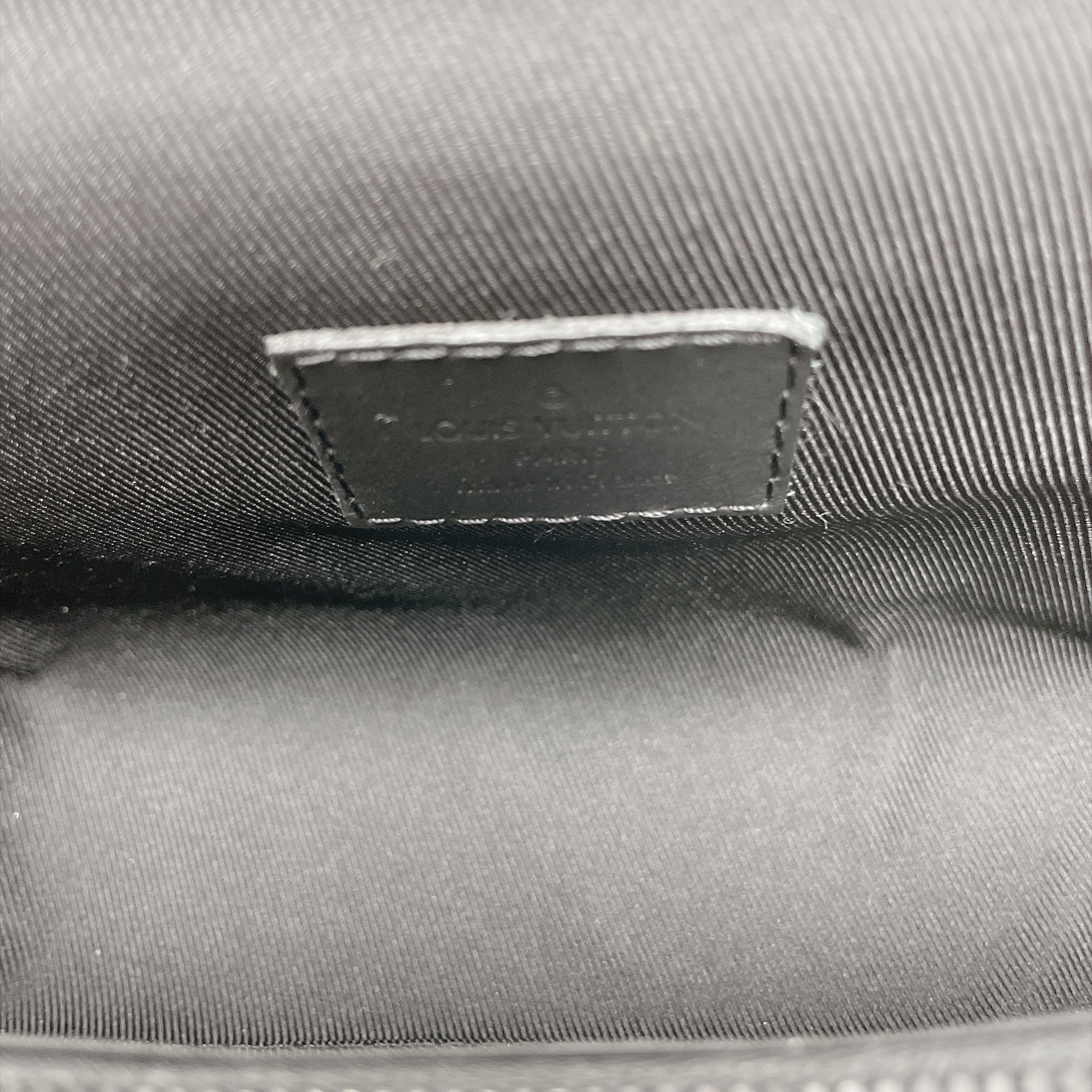 LV STEAMER WEARABLE