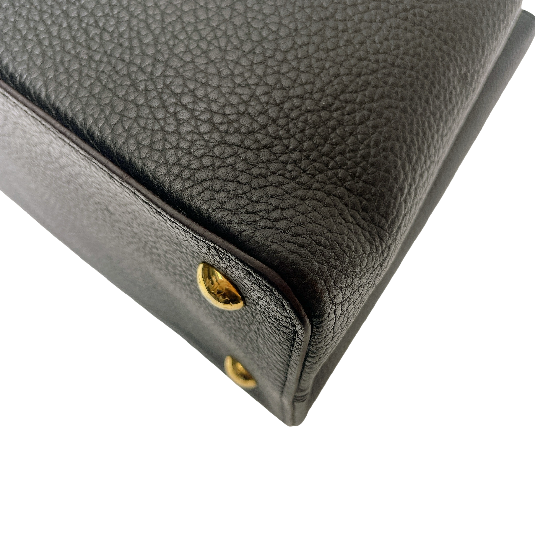LV CAPUCINES MM