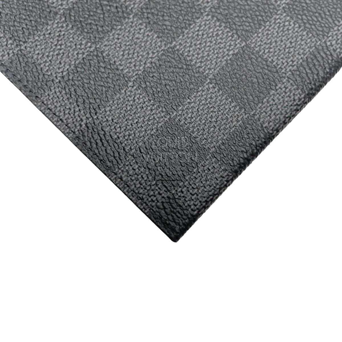 LV PASSPORT COVER