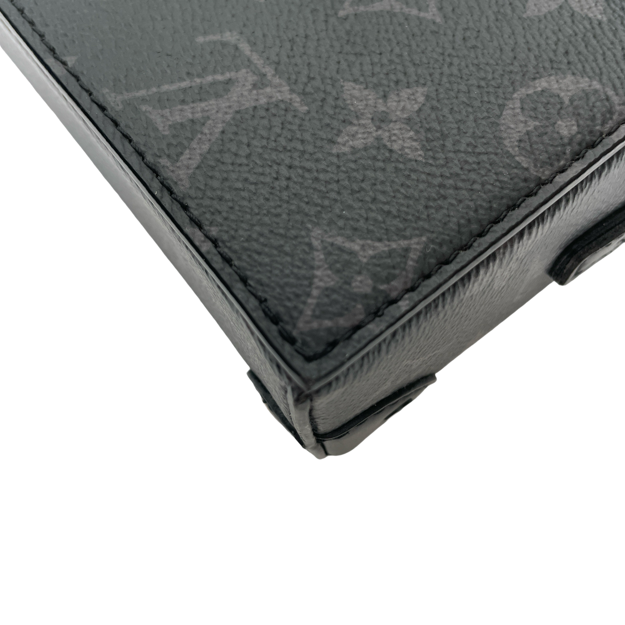 LV STEAMER WEARABLE