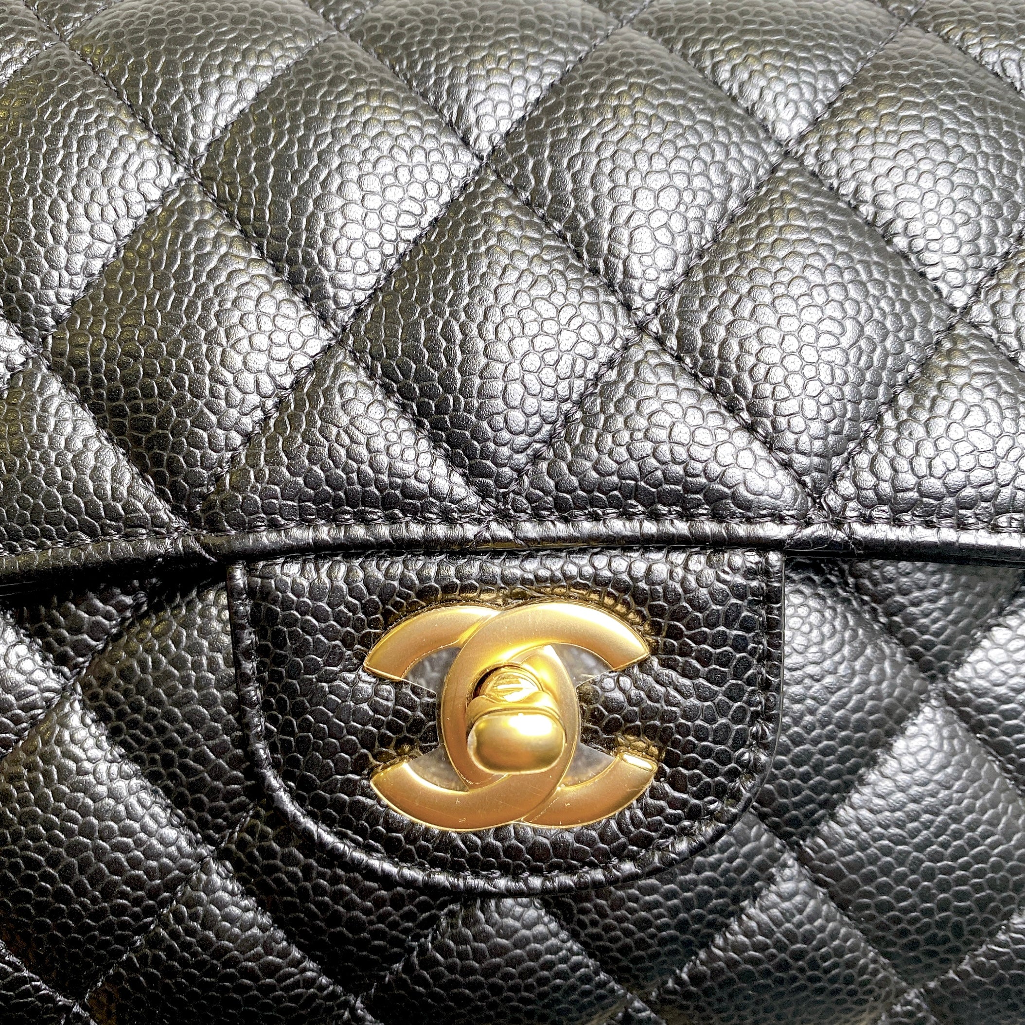 CHANEL CLASSIC FLAP SMALL