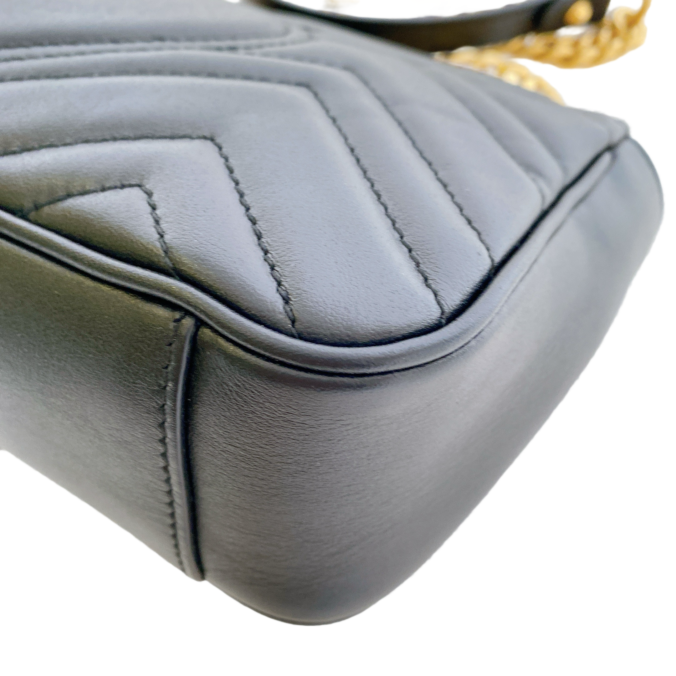 GUCCI MARMONT MINI IN BLACK