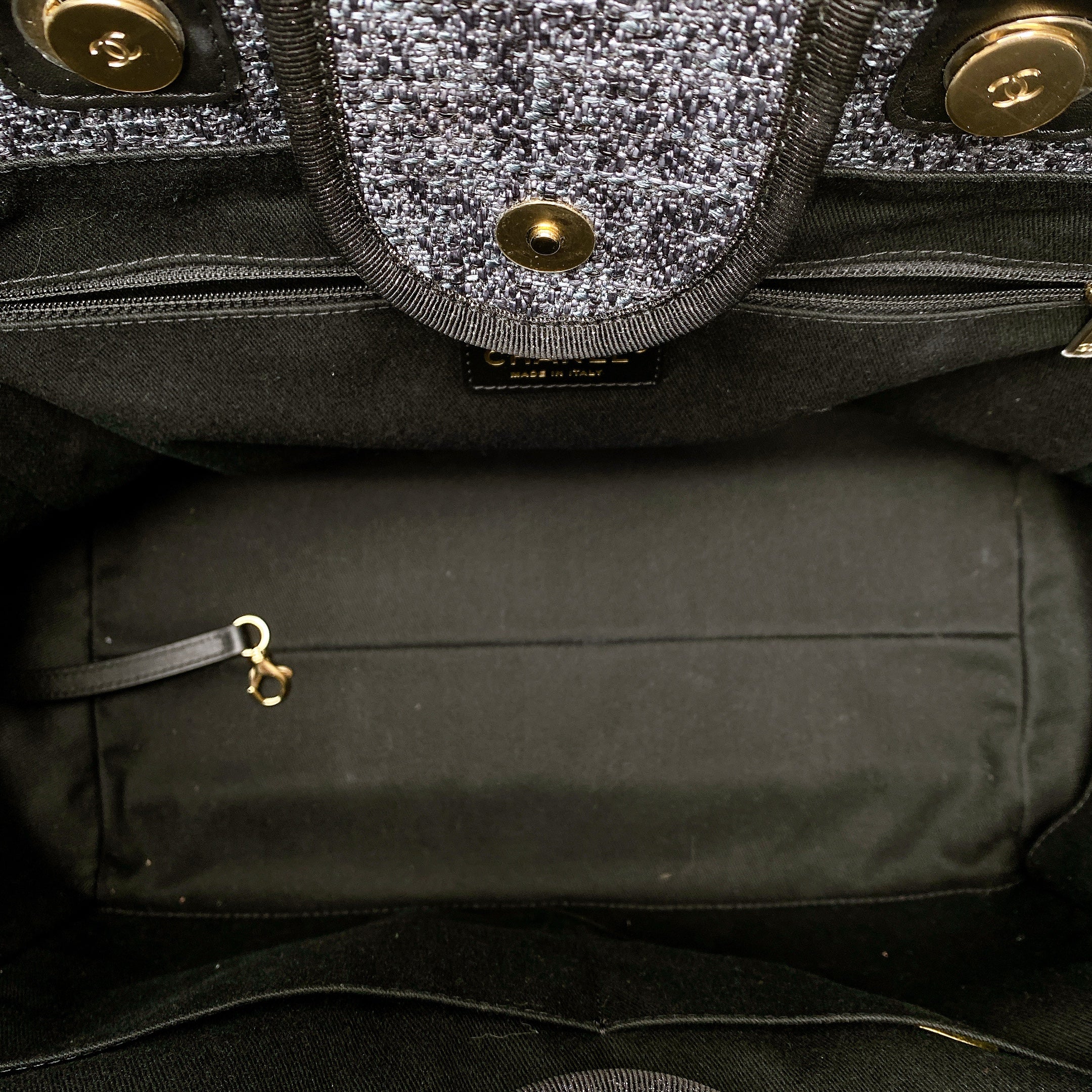CHANEL TOTE