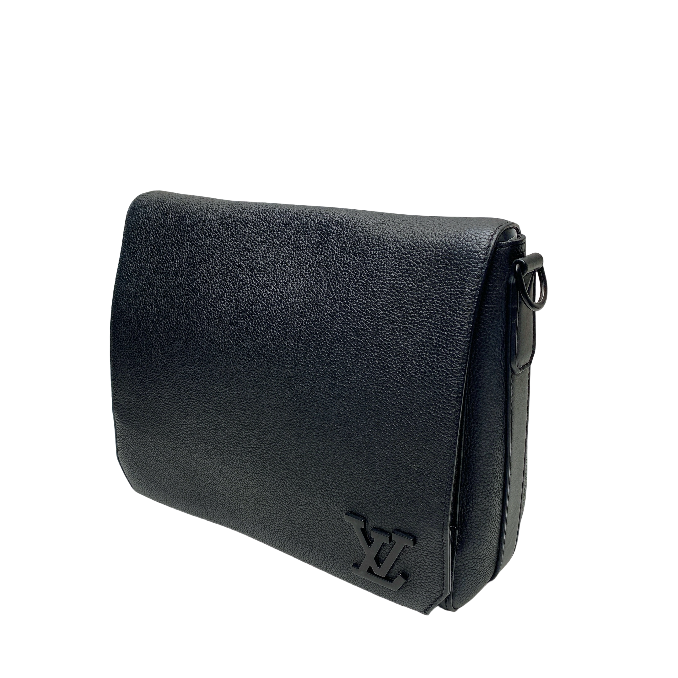 LV TAKE OFF MESSENGER (NO TAG)