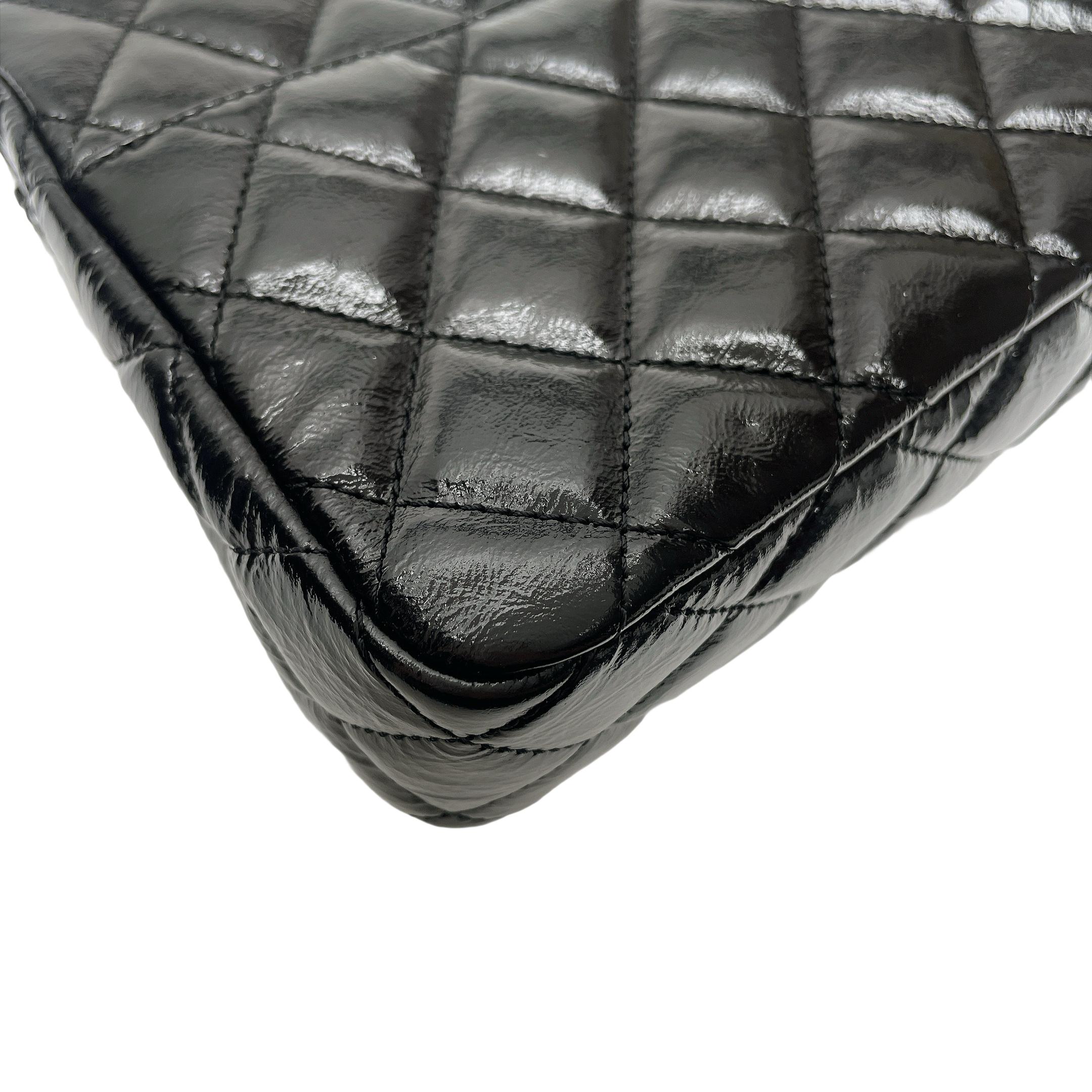 CHANEL WAVY CC HOBO SMALL