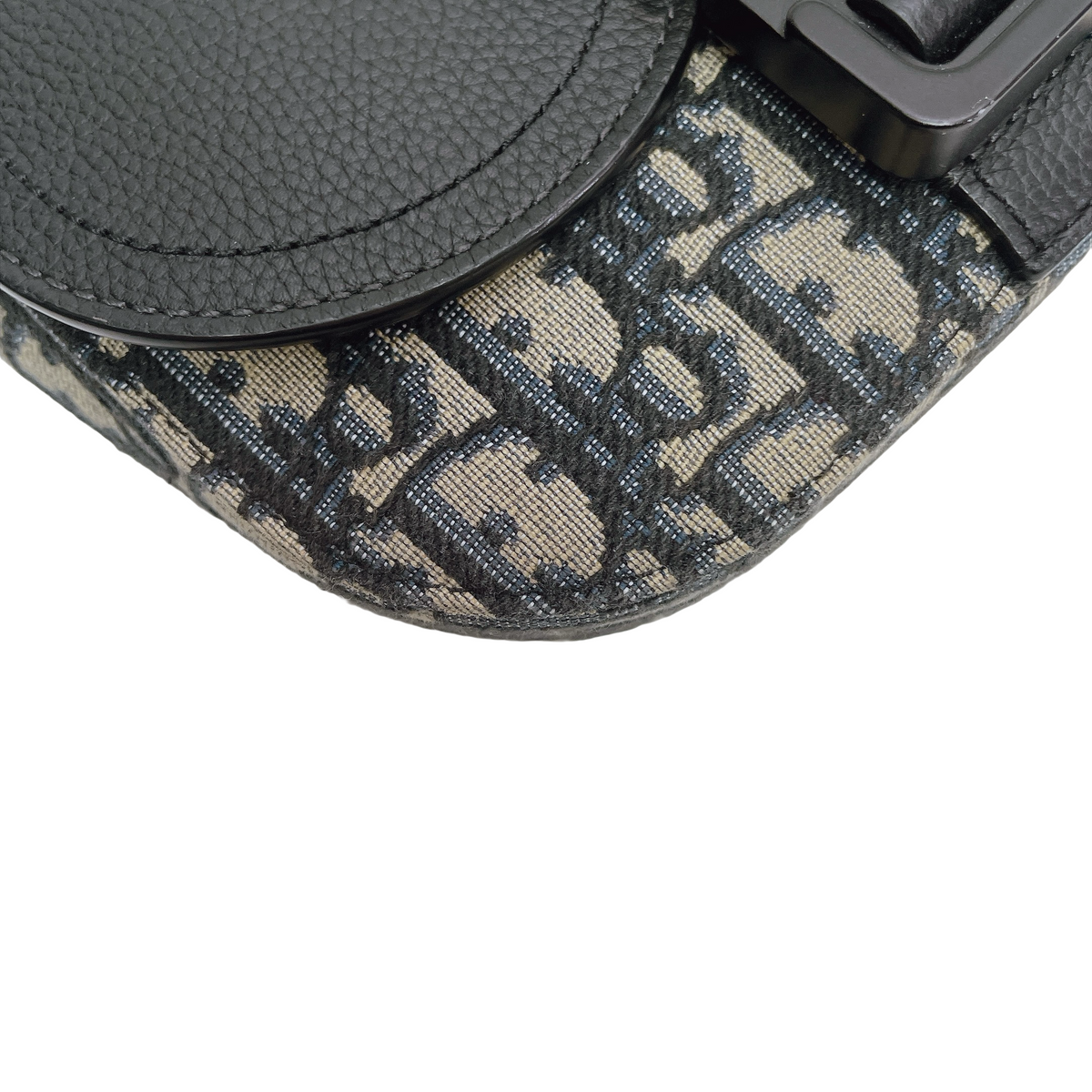 DIOR SADDLE MESSENGER MINI WITH FLAP