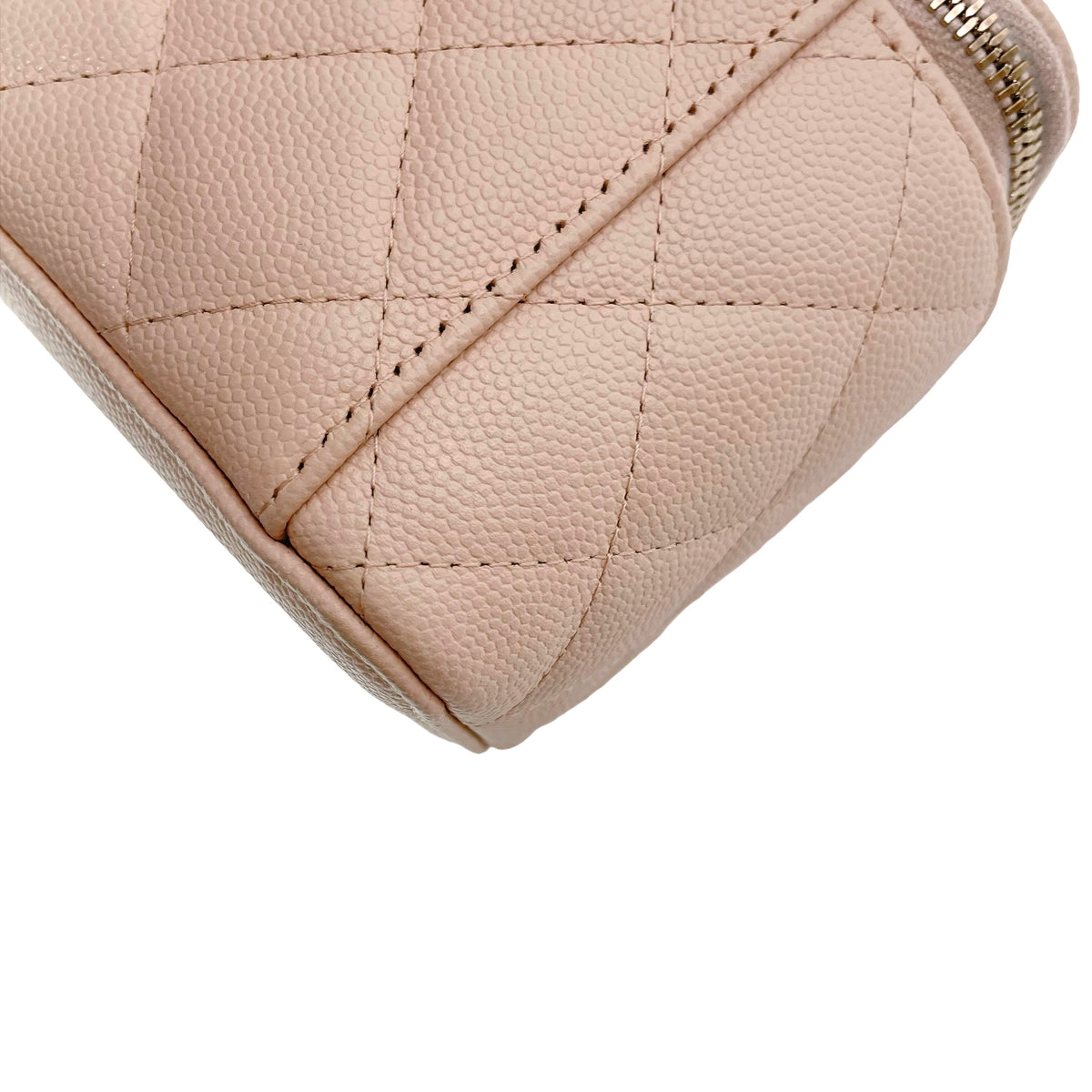 CHANEL VANITY CASE WITH CHAIN