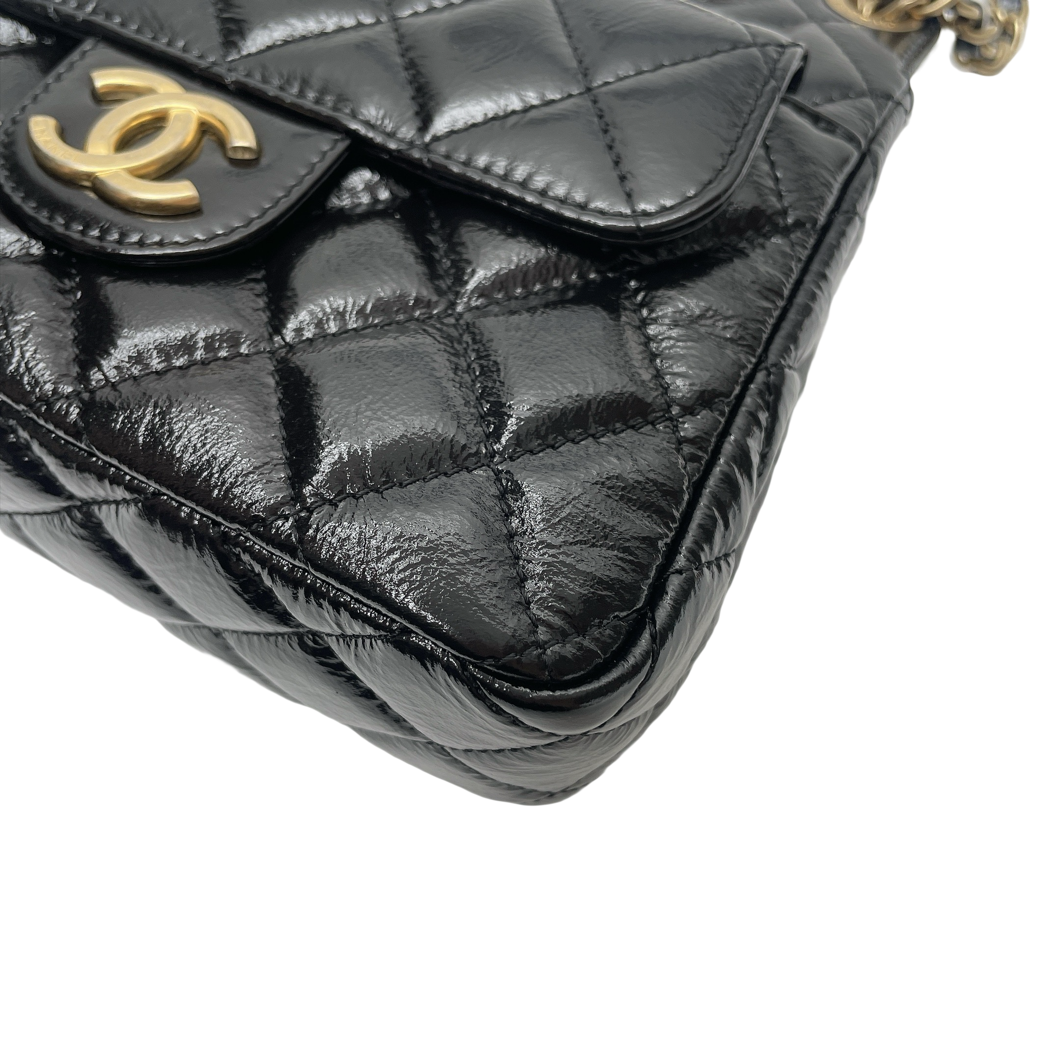 CHANEL WAVY CC HOBO SMALL