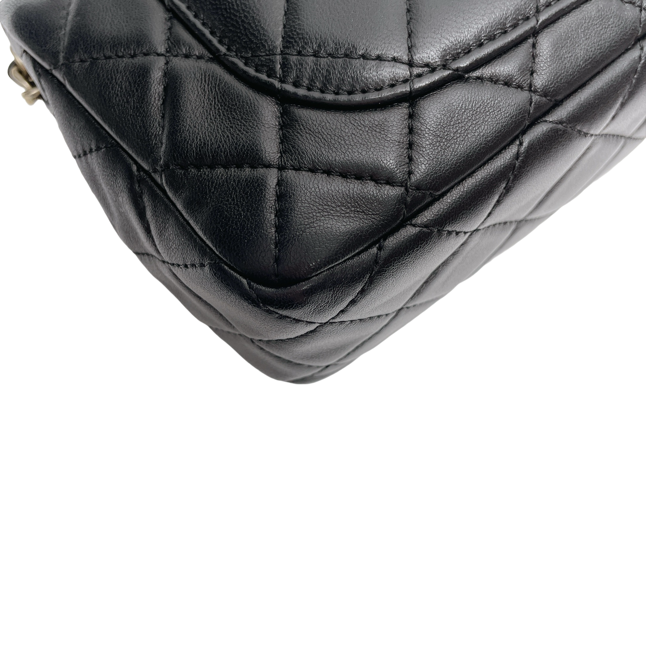CHANEL RECTANGULAR PEARL CRUSH