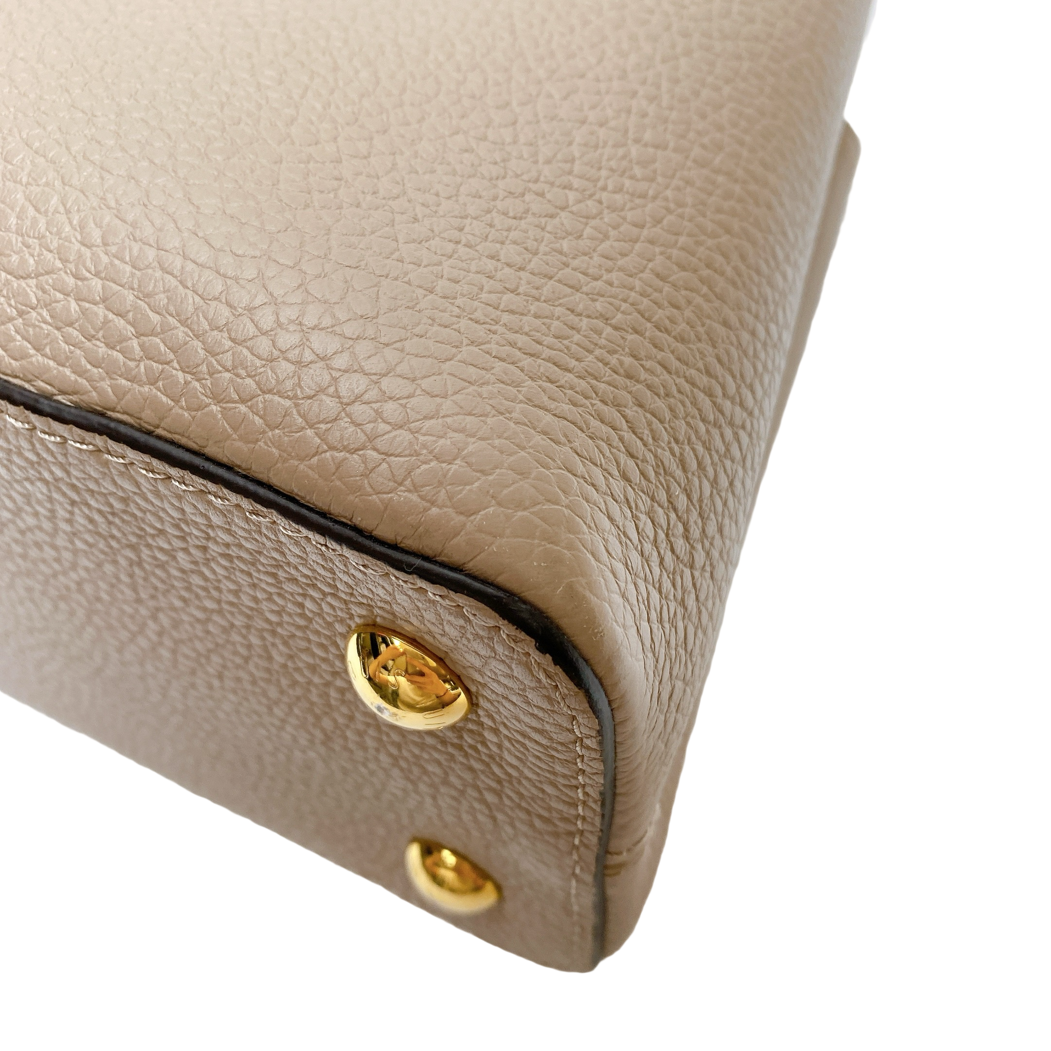 LV CAPUCINES MM