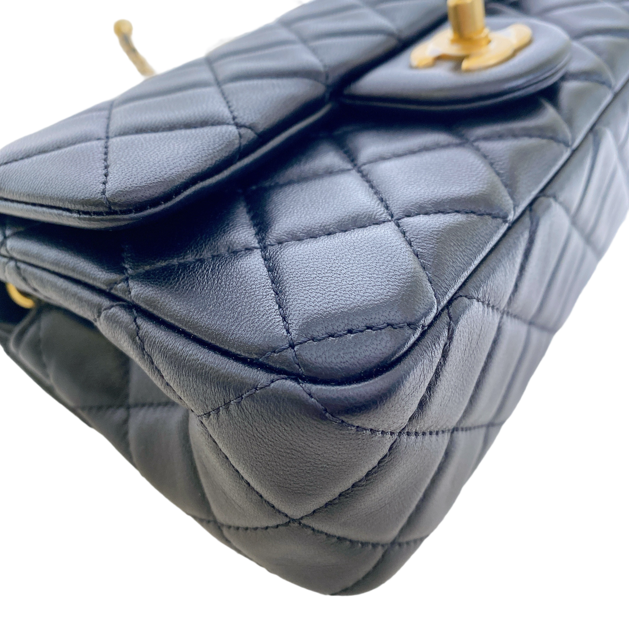 CHANEL CF RECTANGULAR PEARL CRUSH