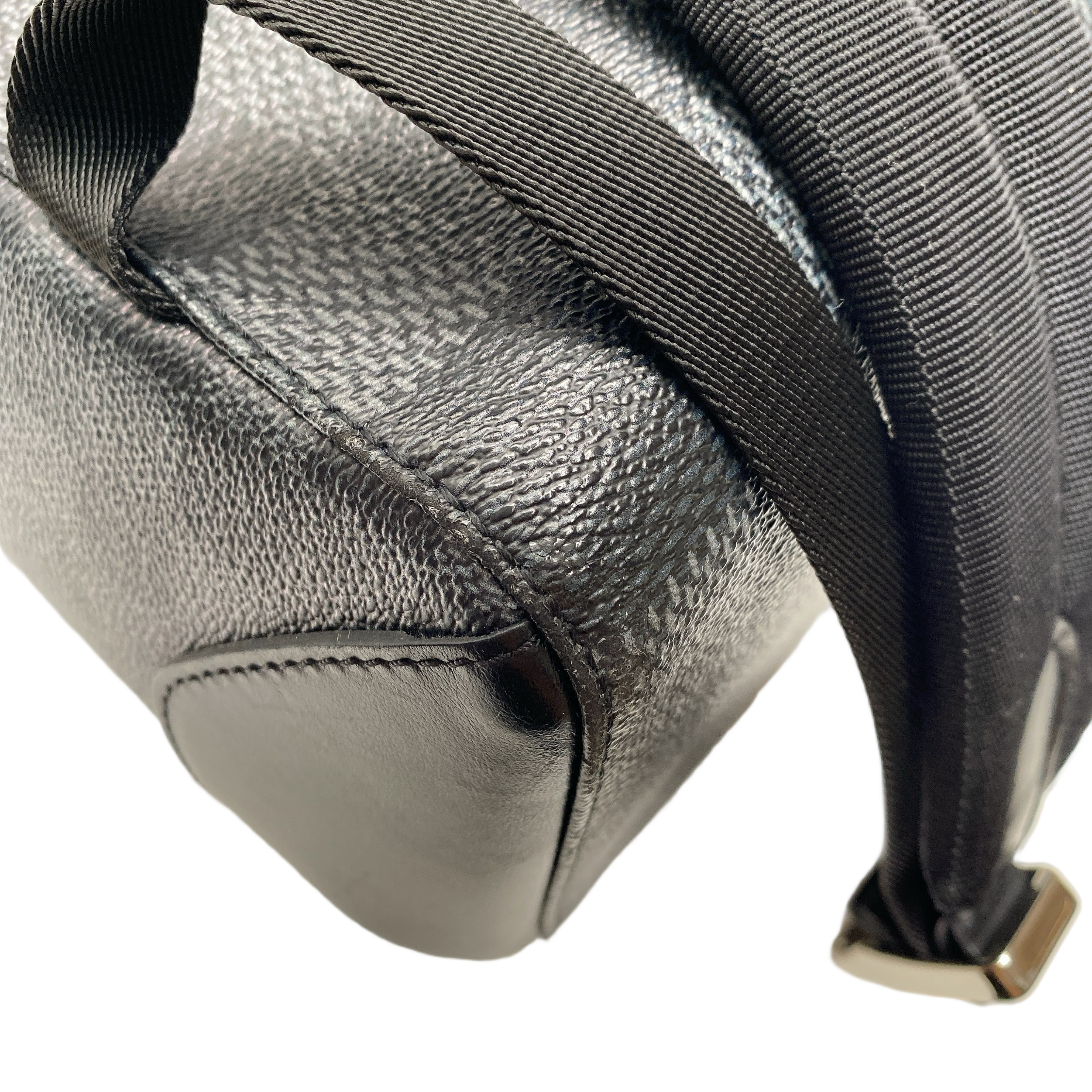 LV GRAPHITE BACKPACK