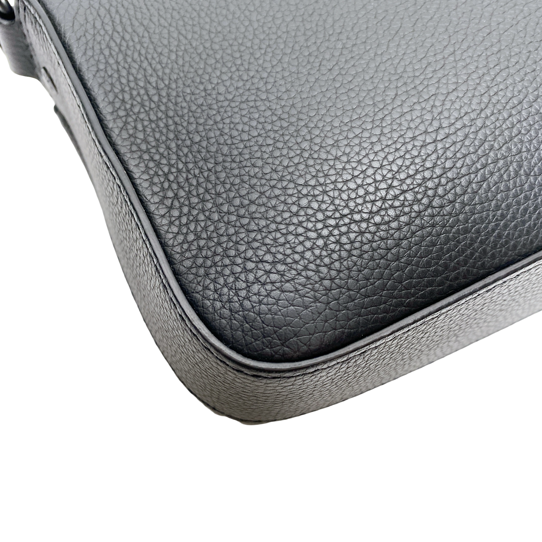 LV  FASTLINE MESSENGER