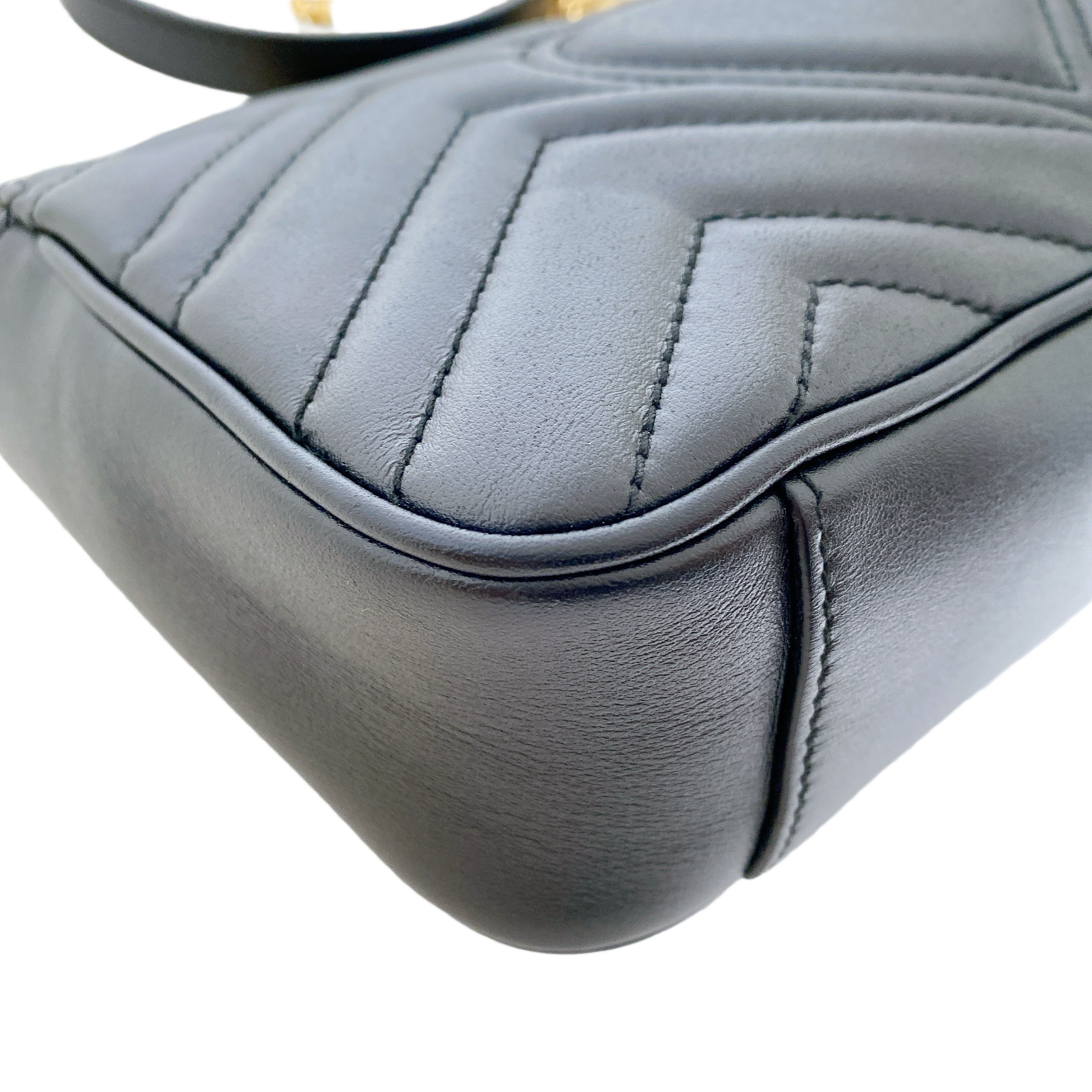 GUCCI MARMONT MINI IN BLACK