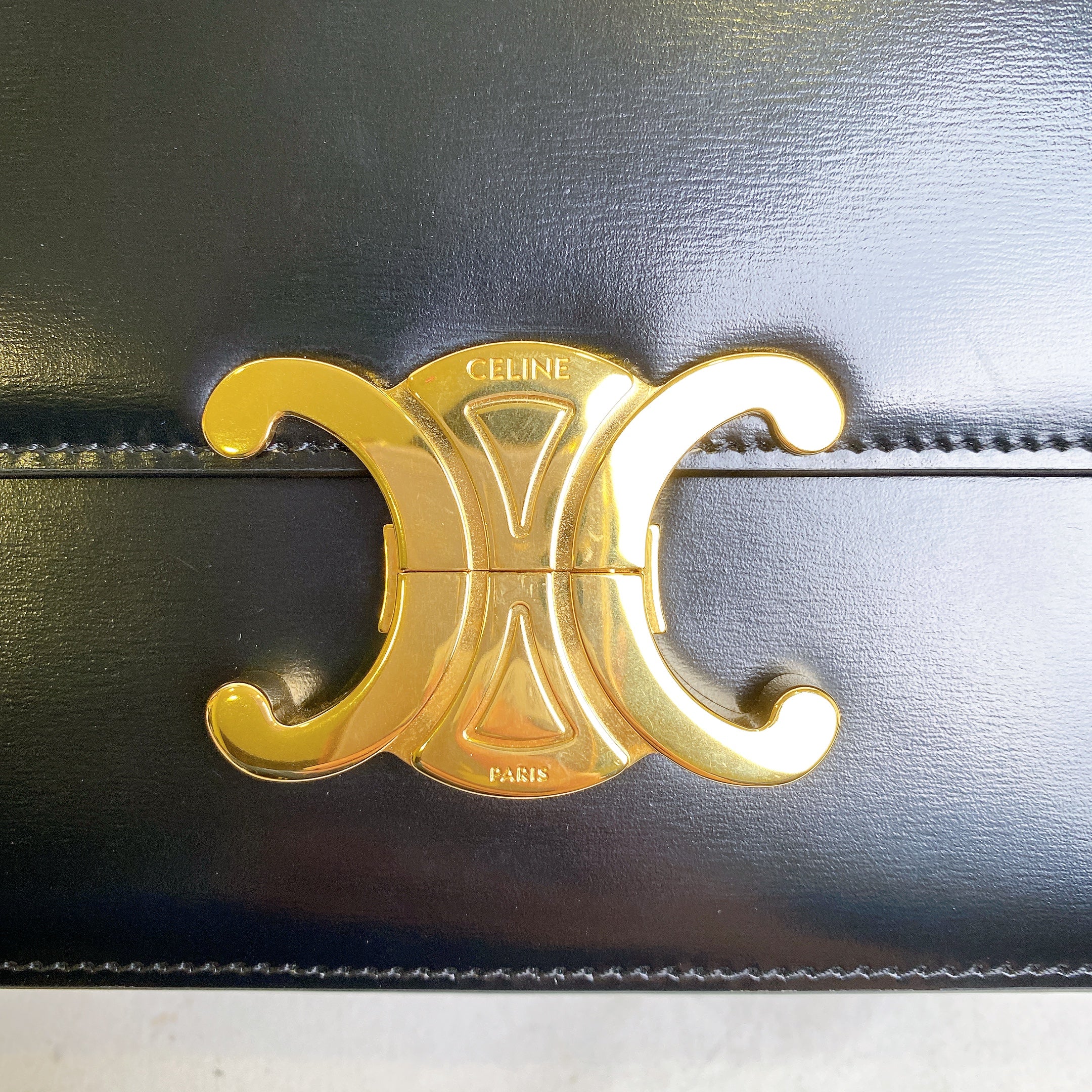 CELINE TEEN TRIOMPHE BAG IN SHINY