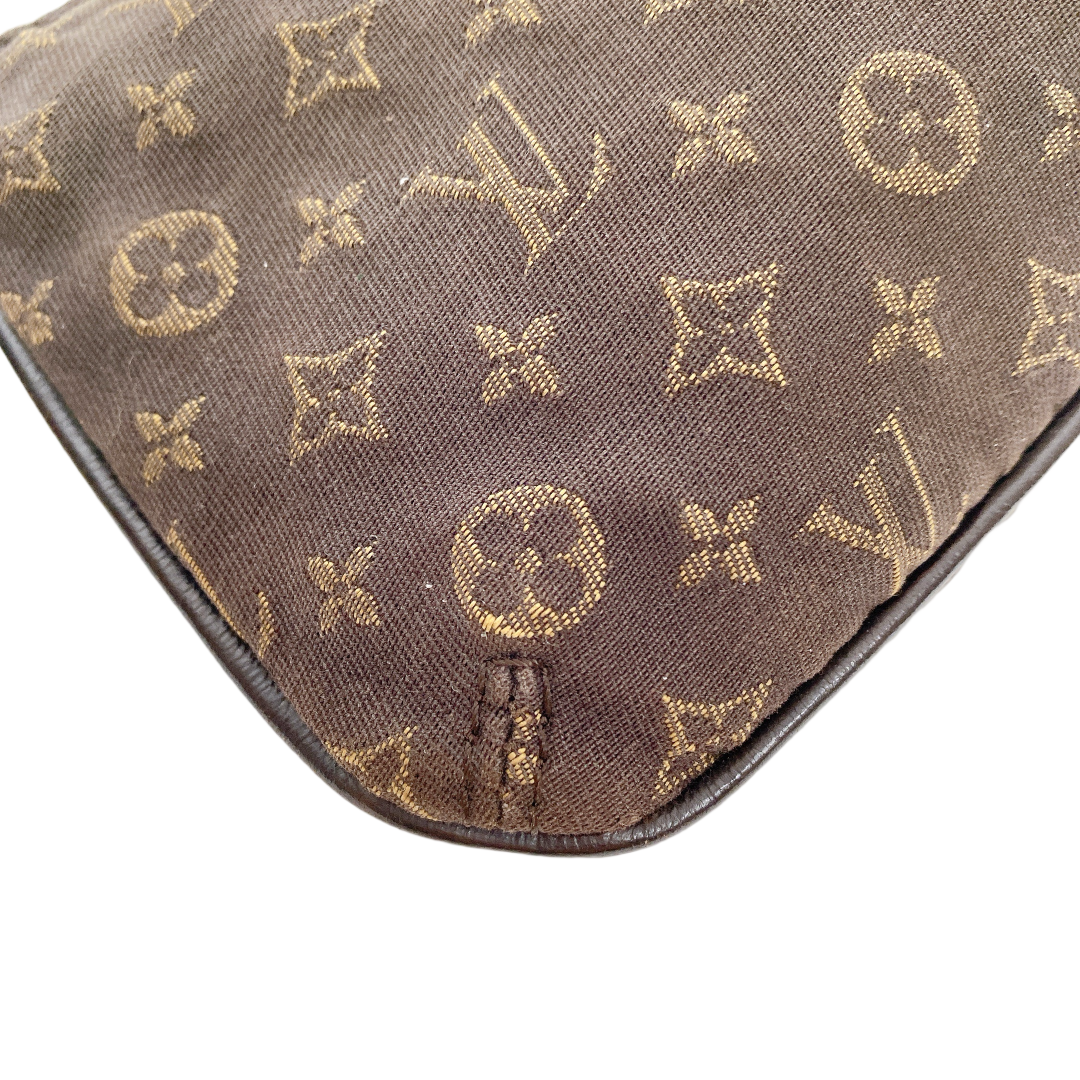 Lv Mini Pochette