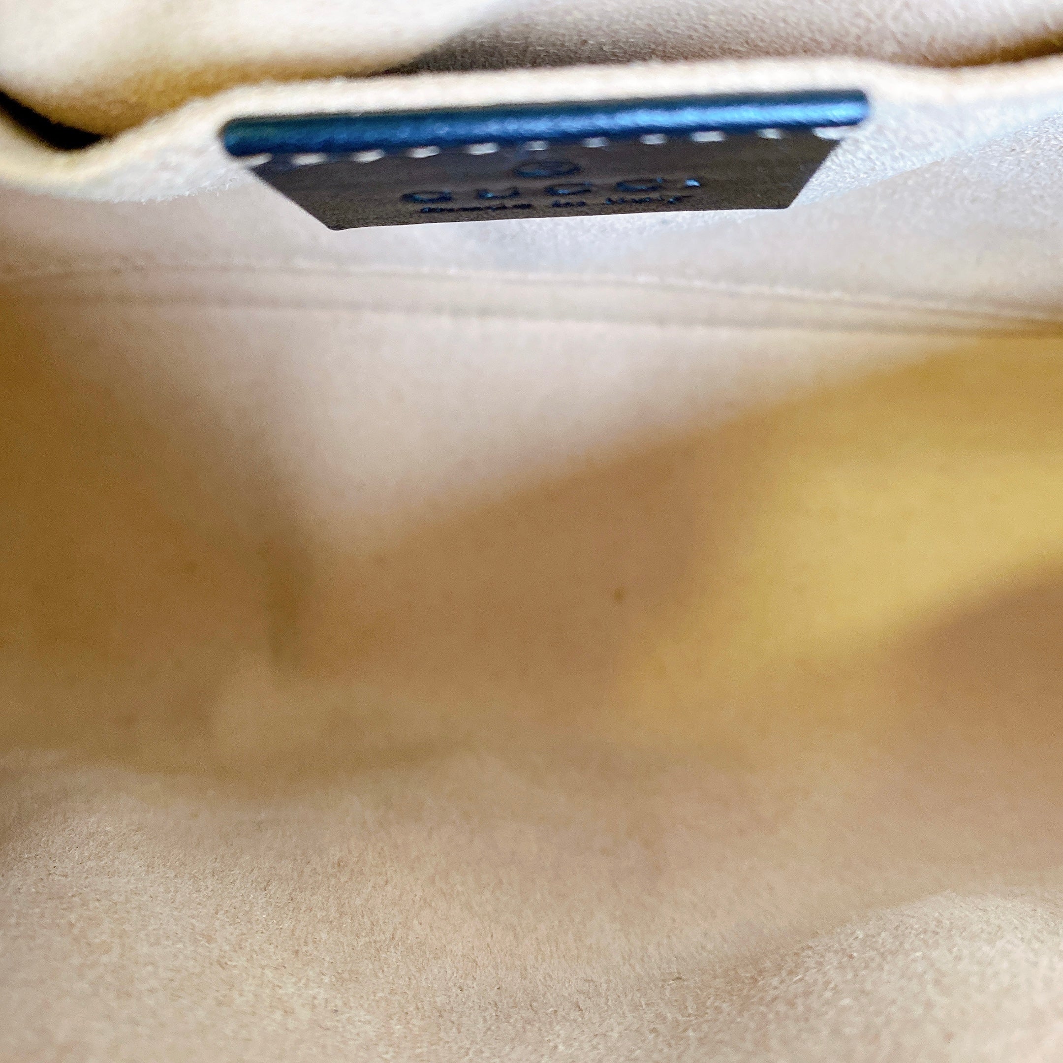 GUCCI MARMONT MINI IN BLACK