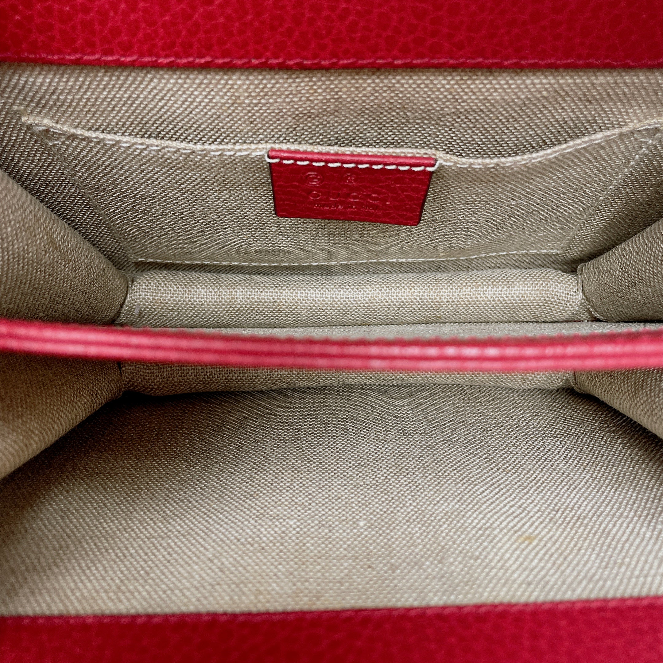 GUCCI INTERLOCKING