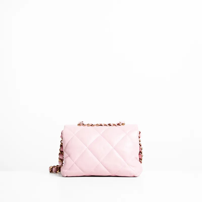 Chanel 22B Flap In Pink