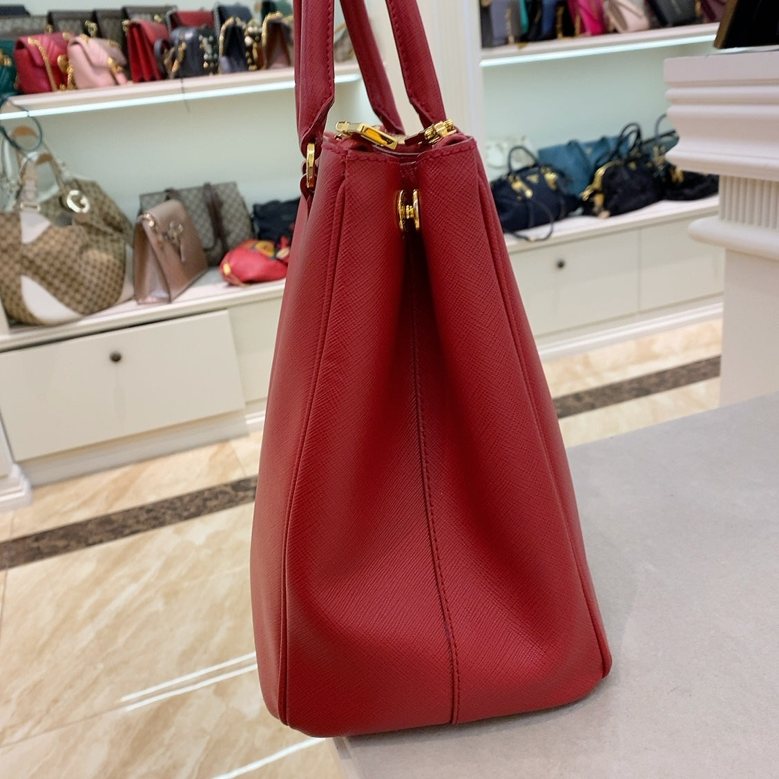 Prada saffiano bag discount red