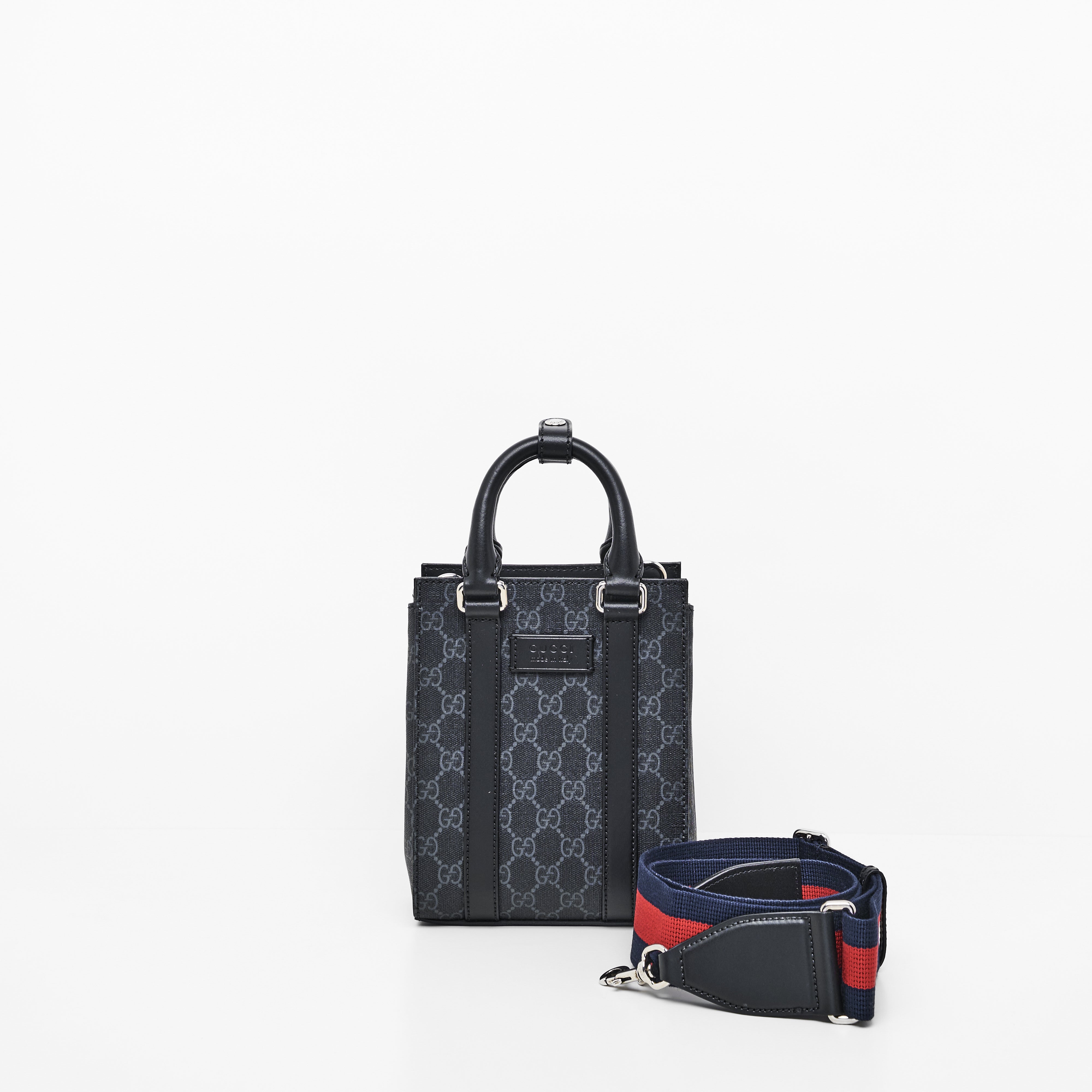 GUCCI GG SUPREME CANVAS TOTE BAG IN BLACK