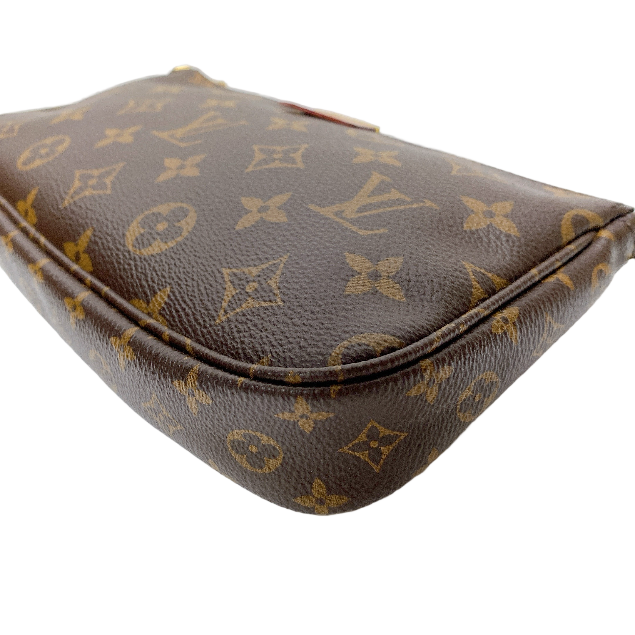 LV MULTI POCHETTE IN PINK