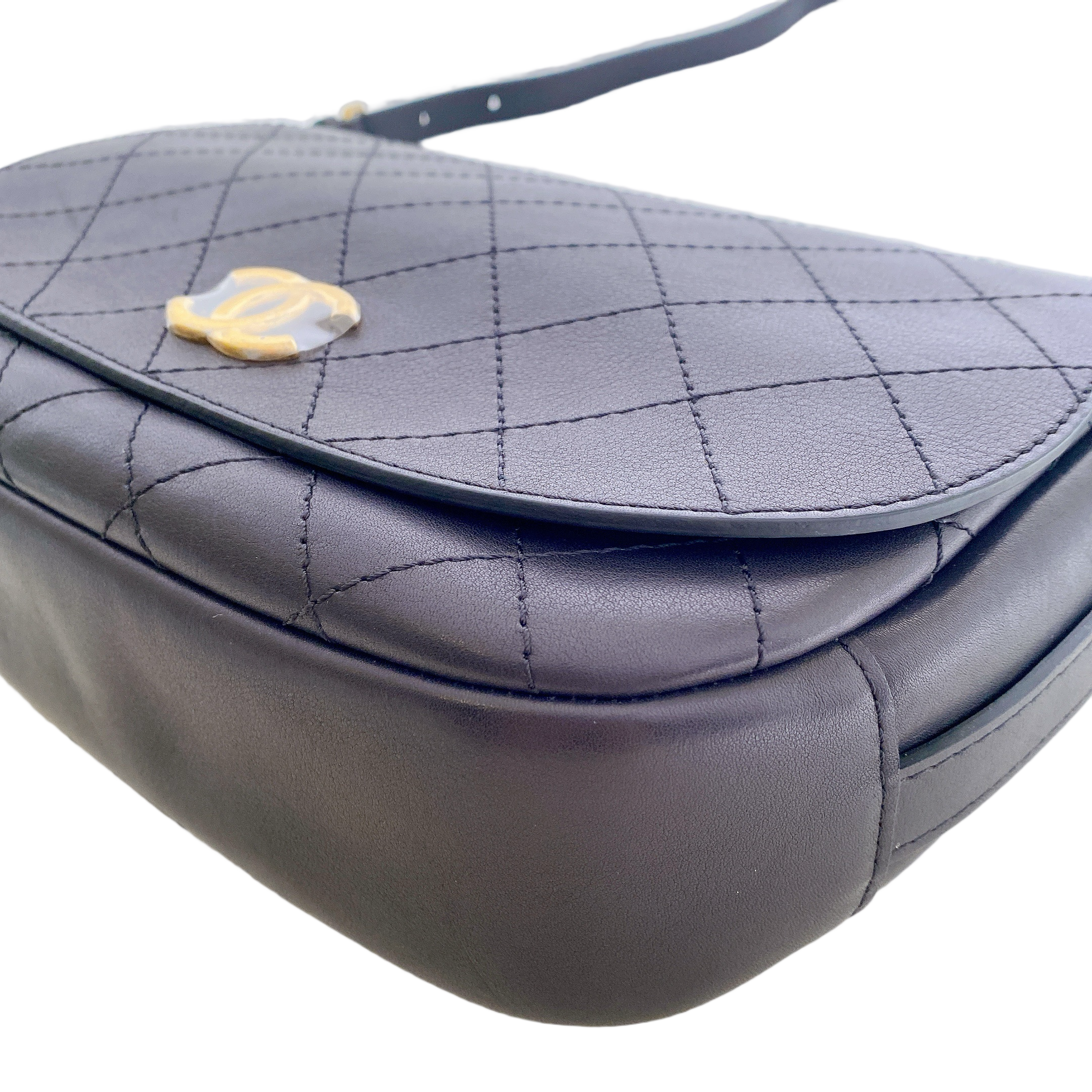 CHANEL CC BLACK SADDLE TYPE MESSENGER