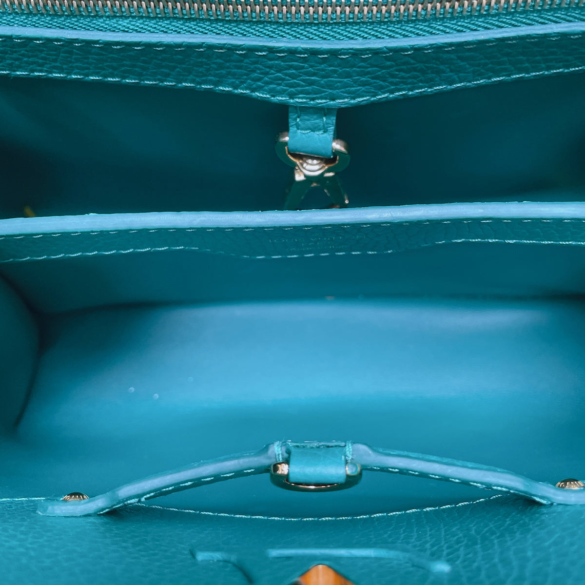 LV CAPUCINES BB
