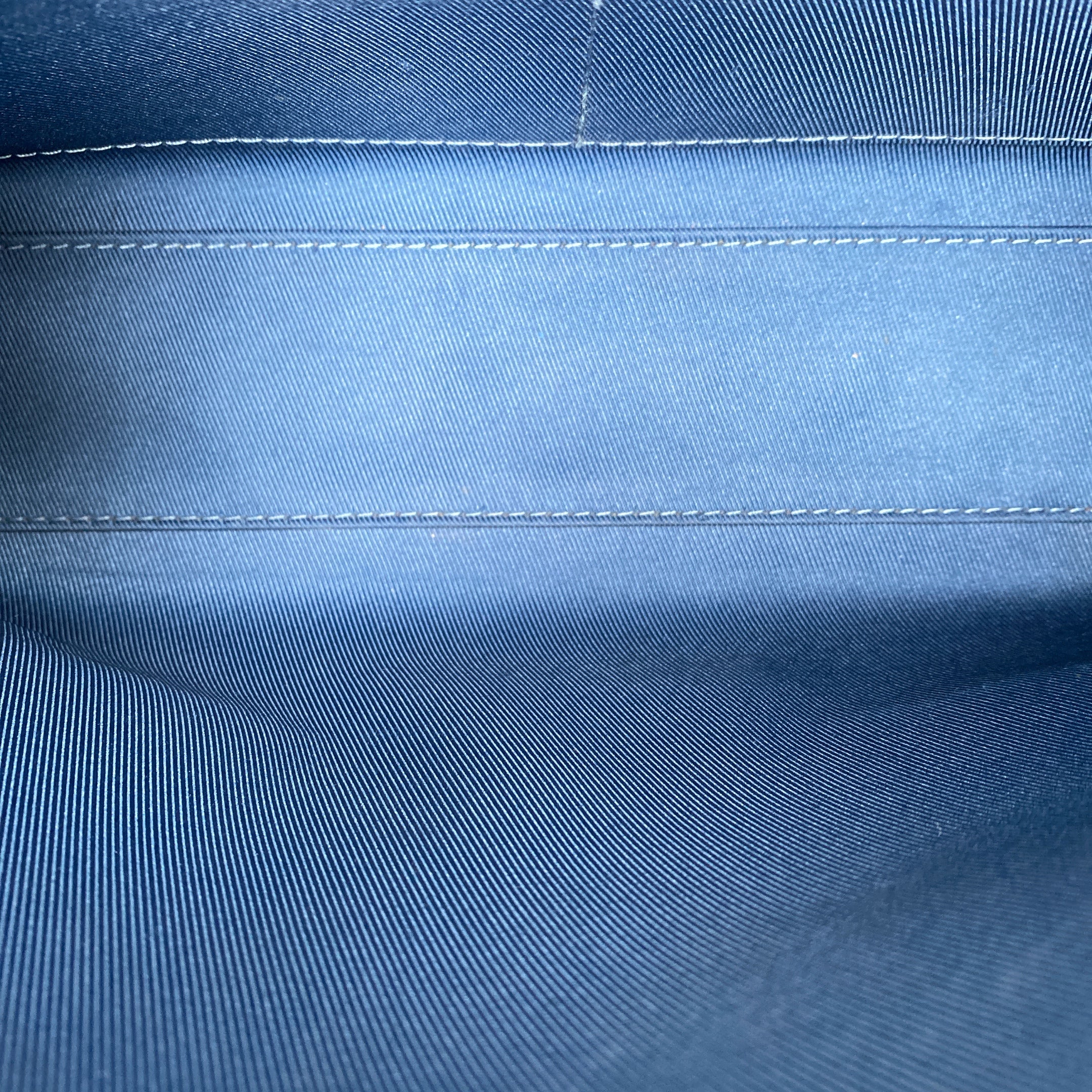 LV TAKE OFF MESSENGER