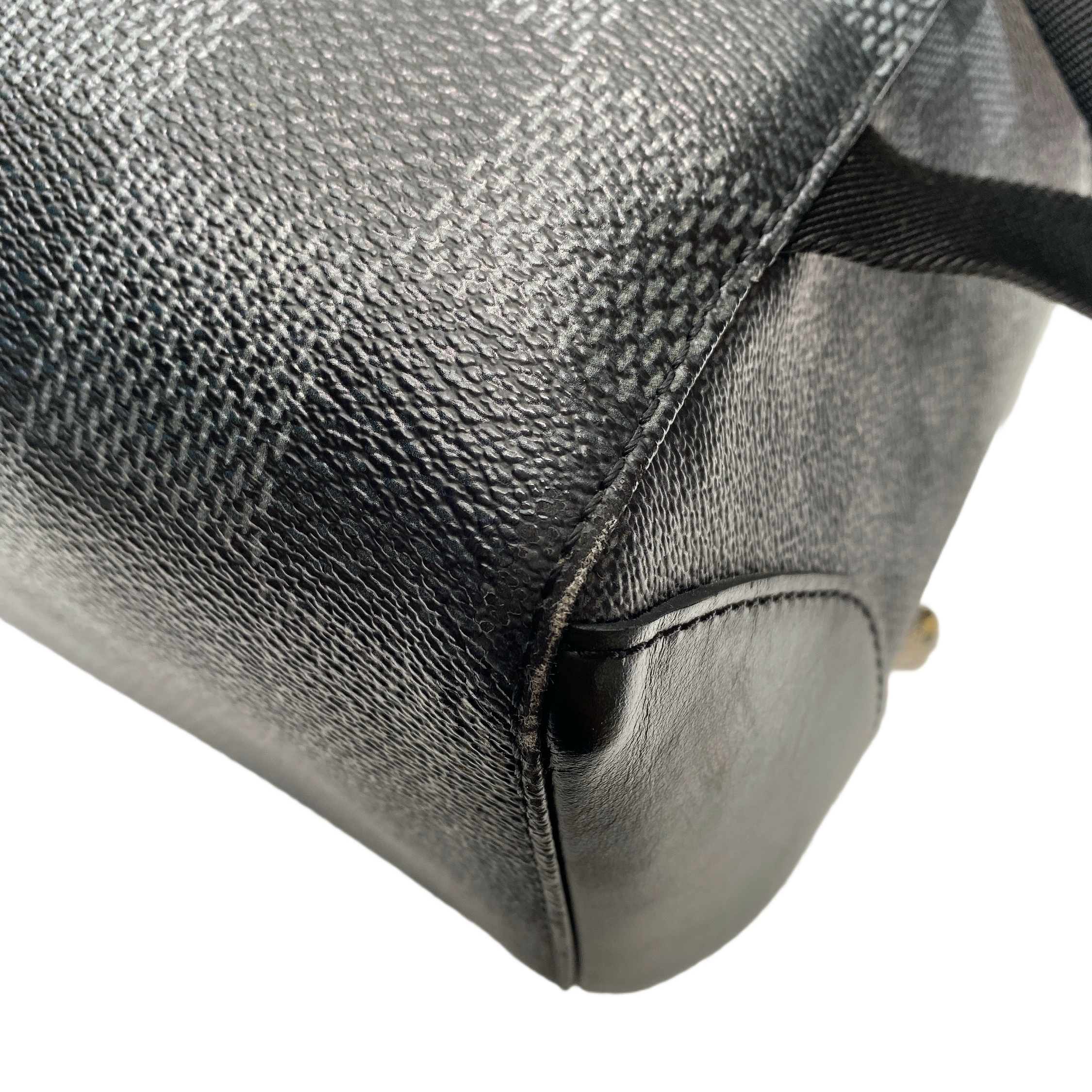 LV GRAPHITE BACKPACK