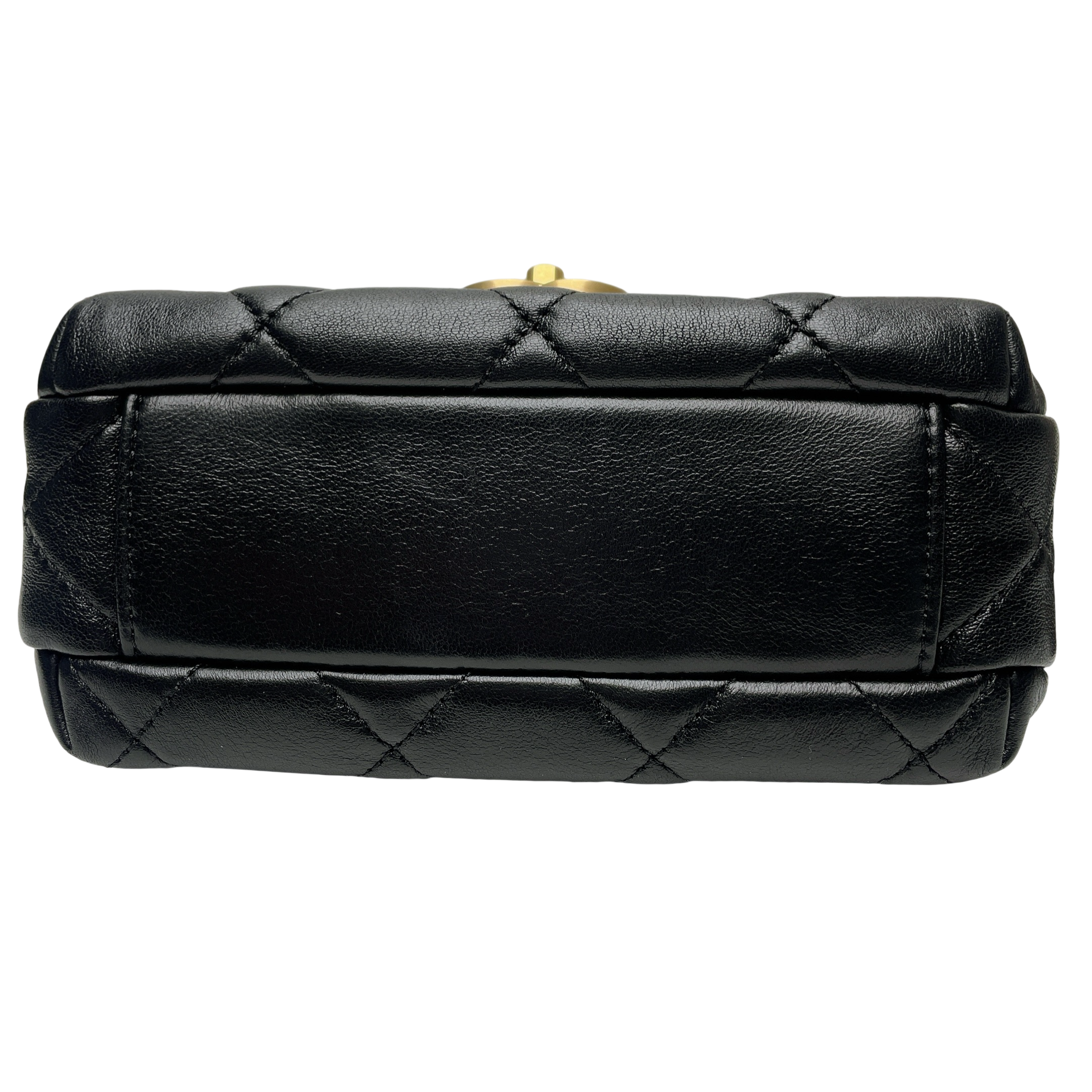 CHANEL 24A PEARL FLAP BAG