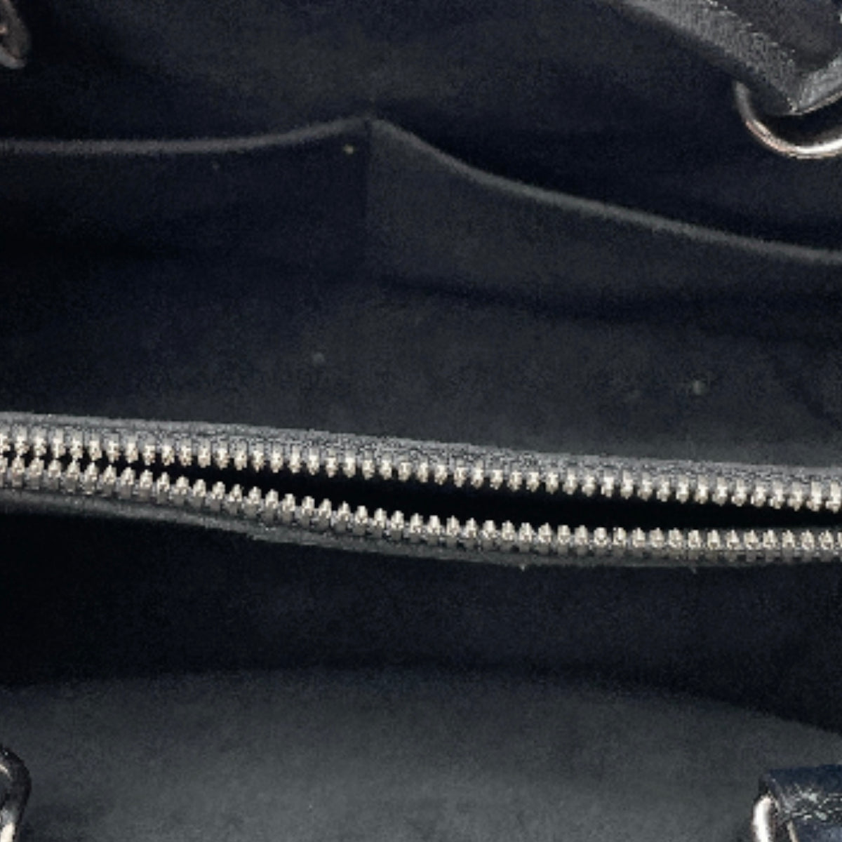 LV TRUNK MESSENGER PM