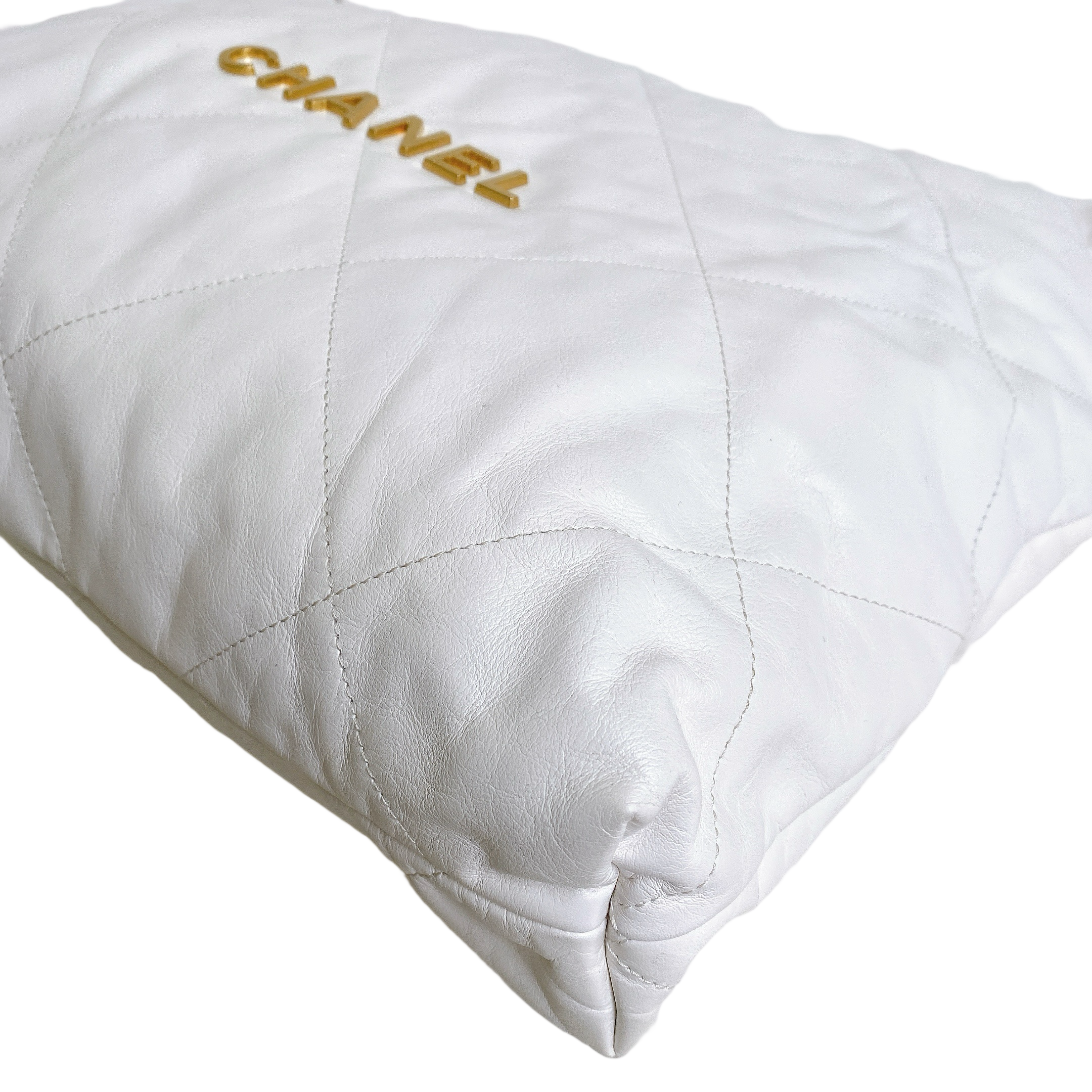 CHANEL 22 LARGE WHITE