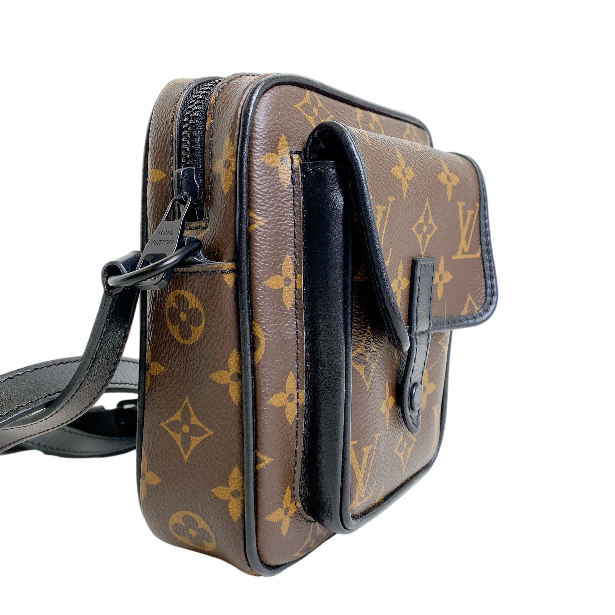 LV CHRISTOPHER WEARABLE