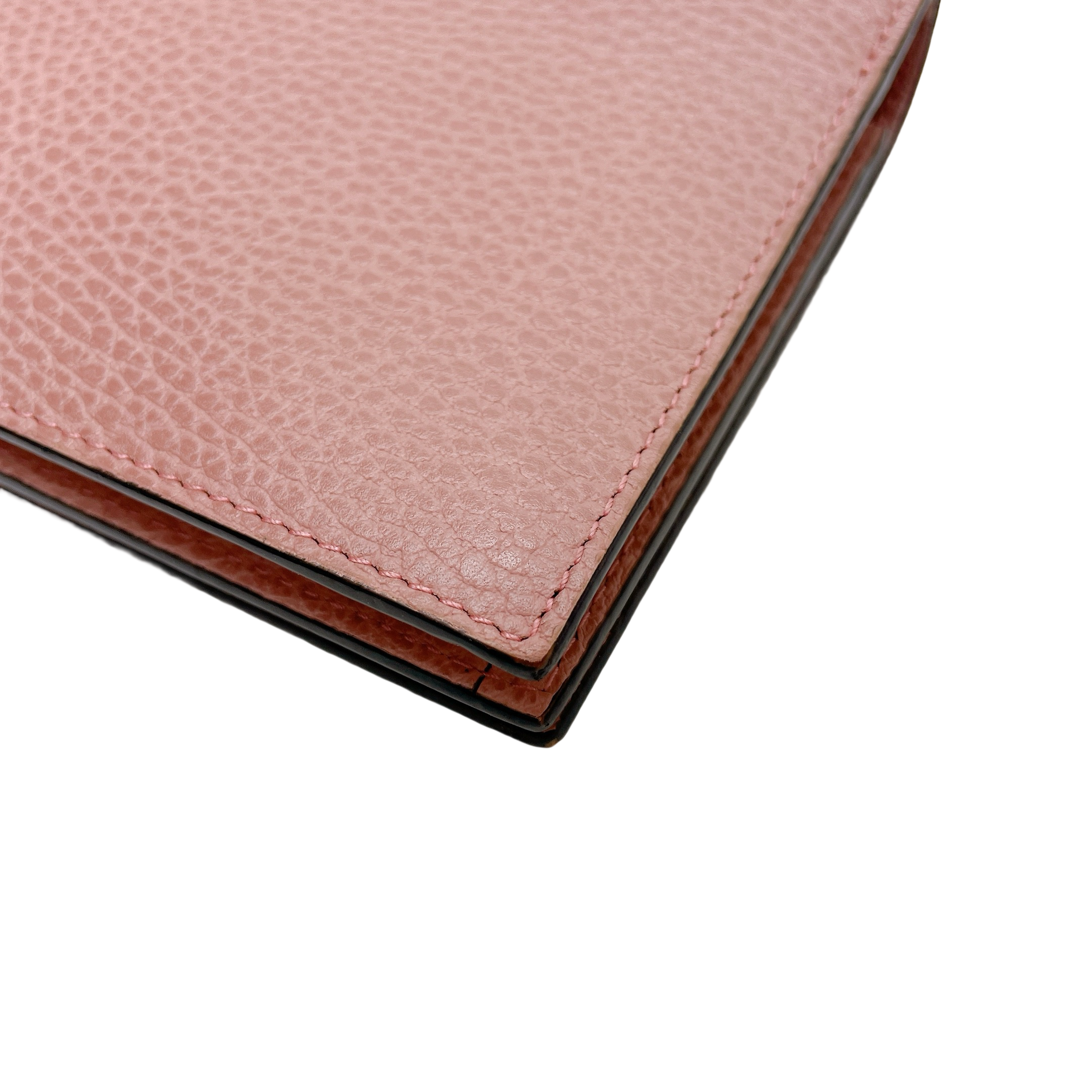 GUCCI WALLET ON CHAIN