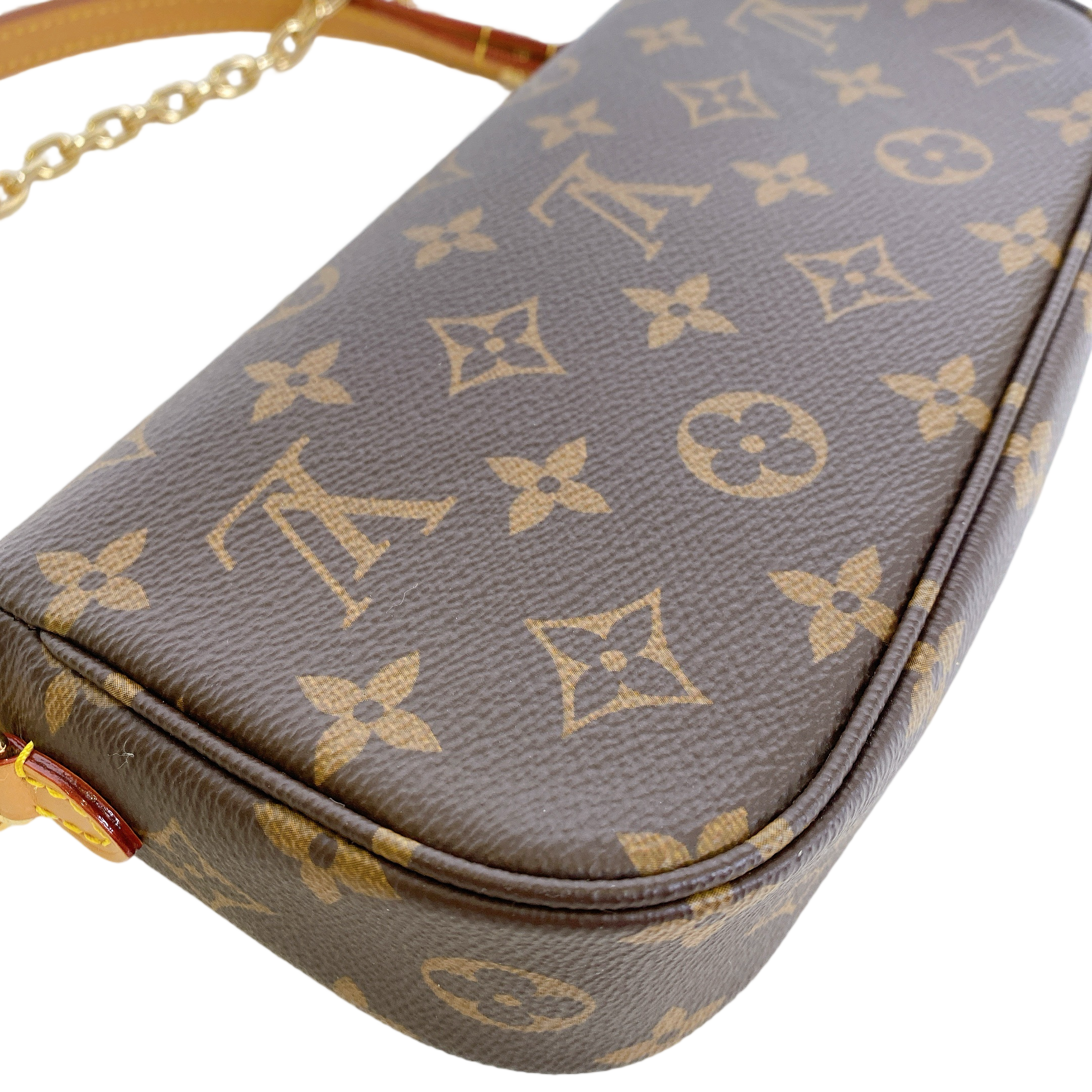 LV IVY WALLET ON CHAIN