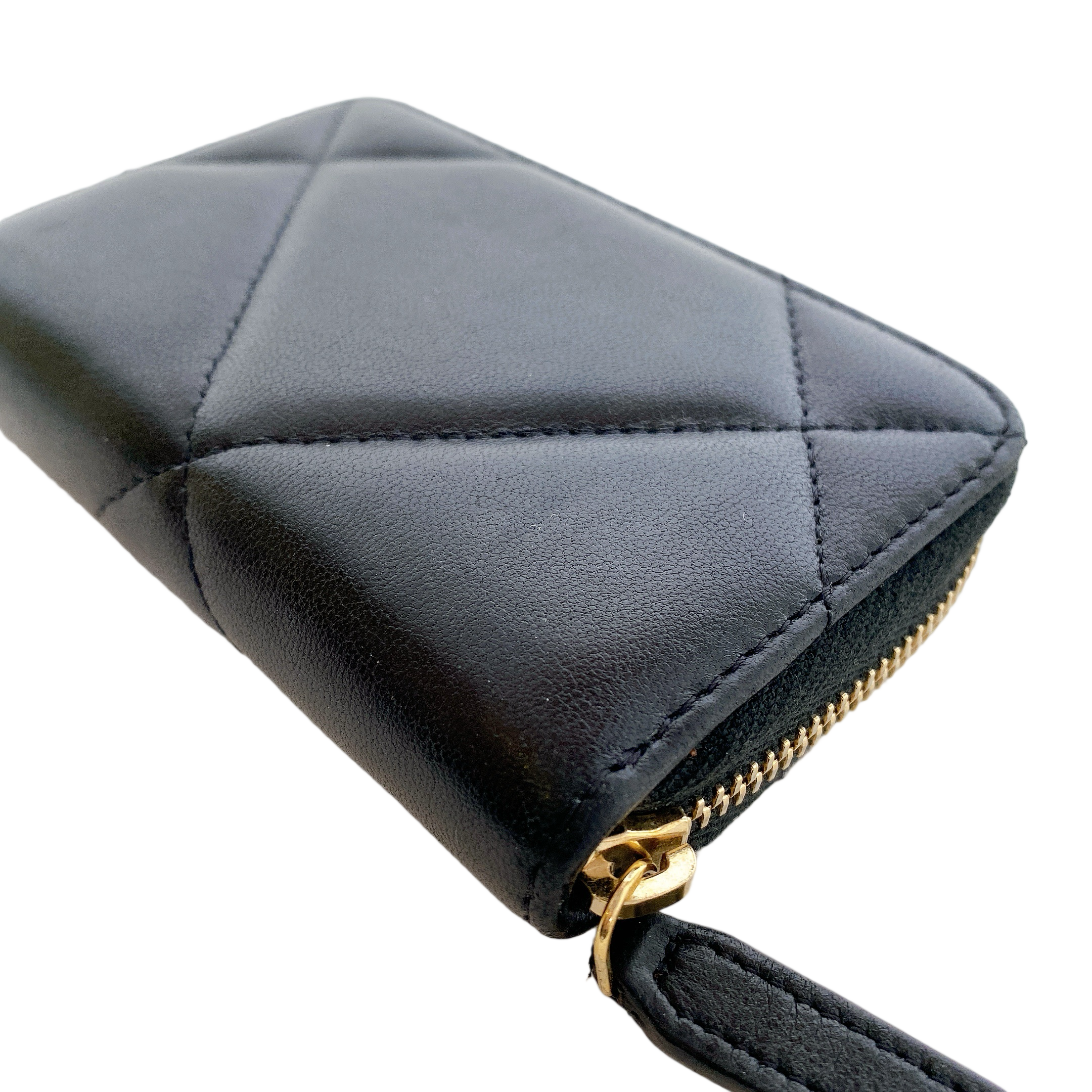 CHANEL 19 ZIPPY CARD HOLDER