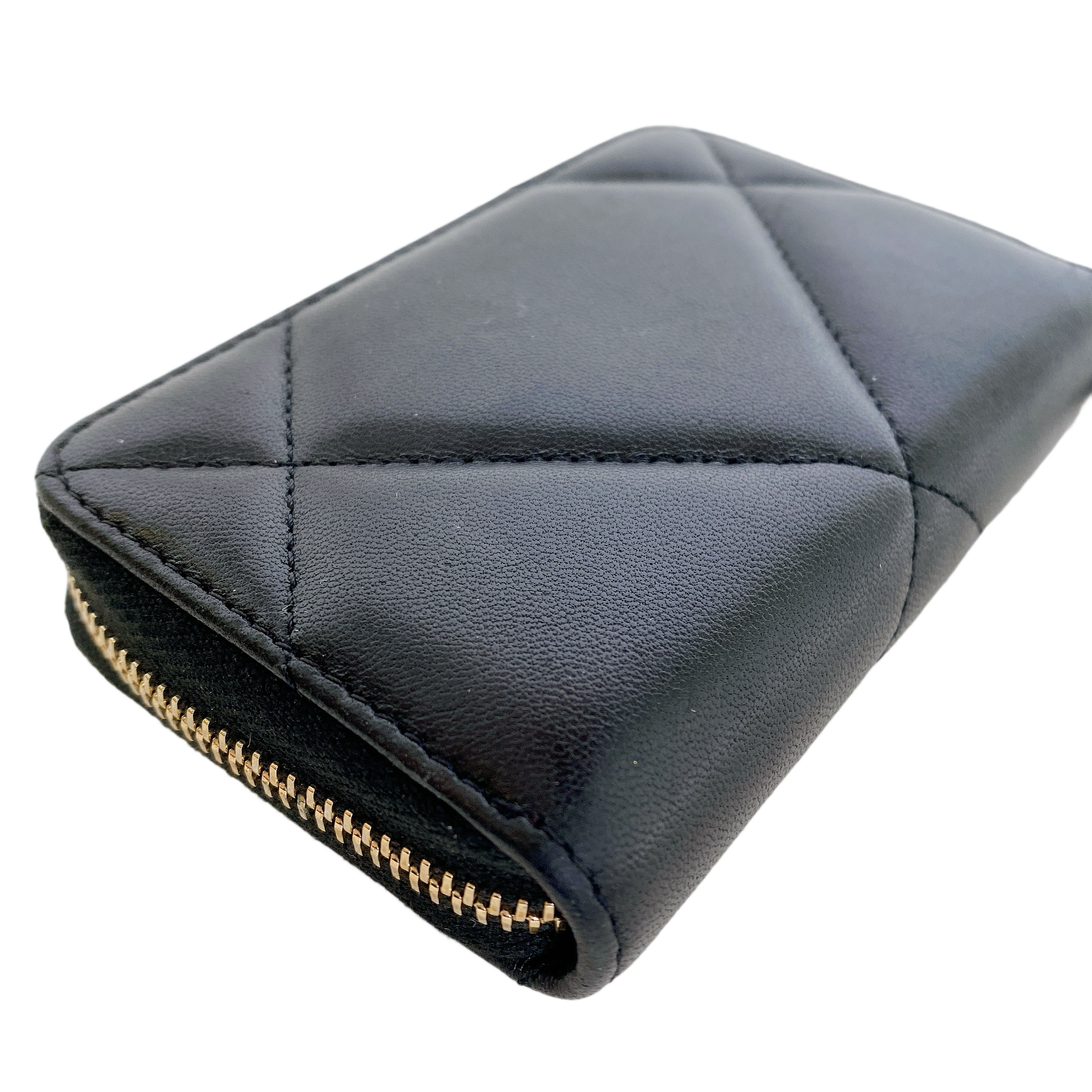 CHANEL 19 ZIPPY CARD HOLDER