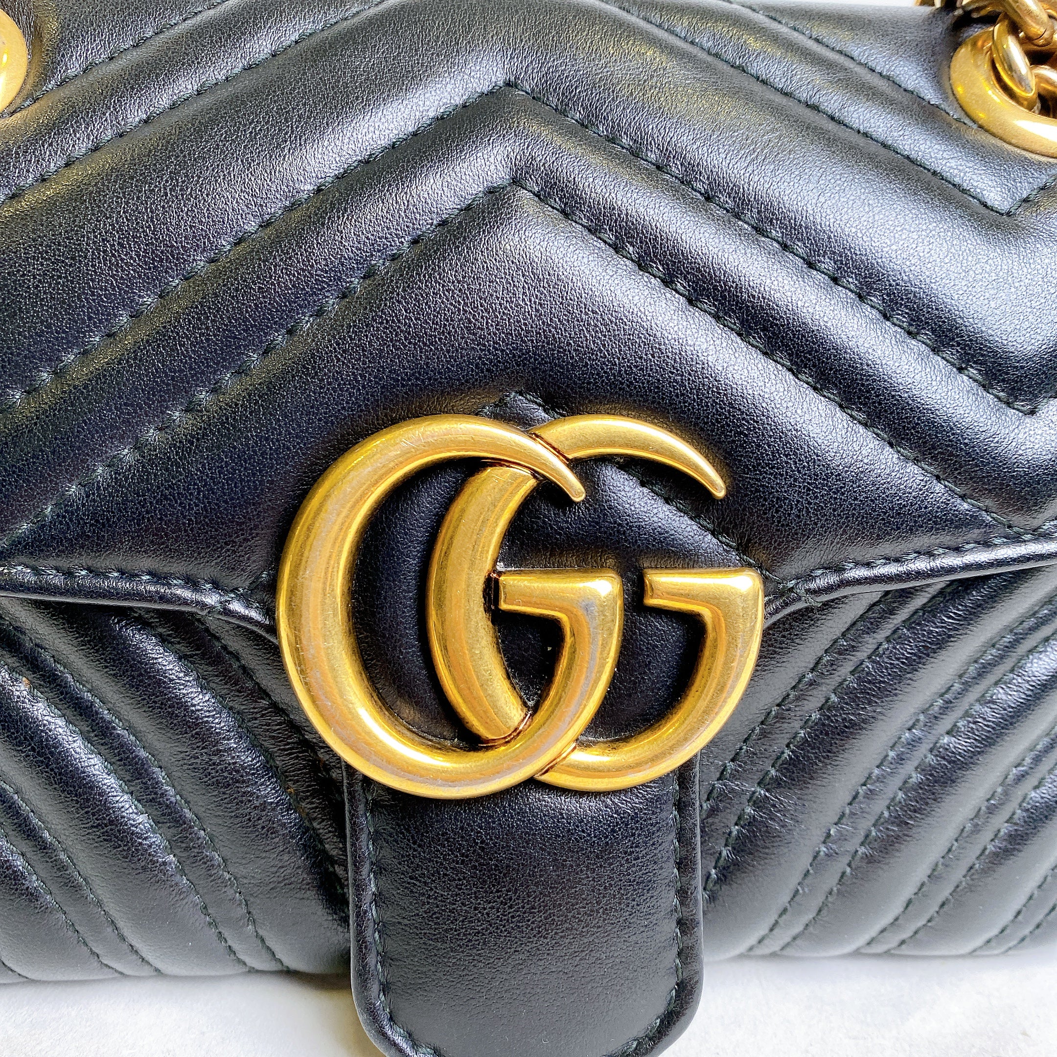 GUCCI MARMONT MINI IN BLACK