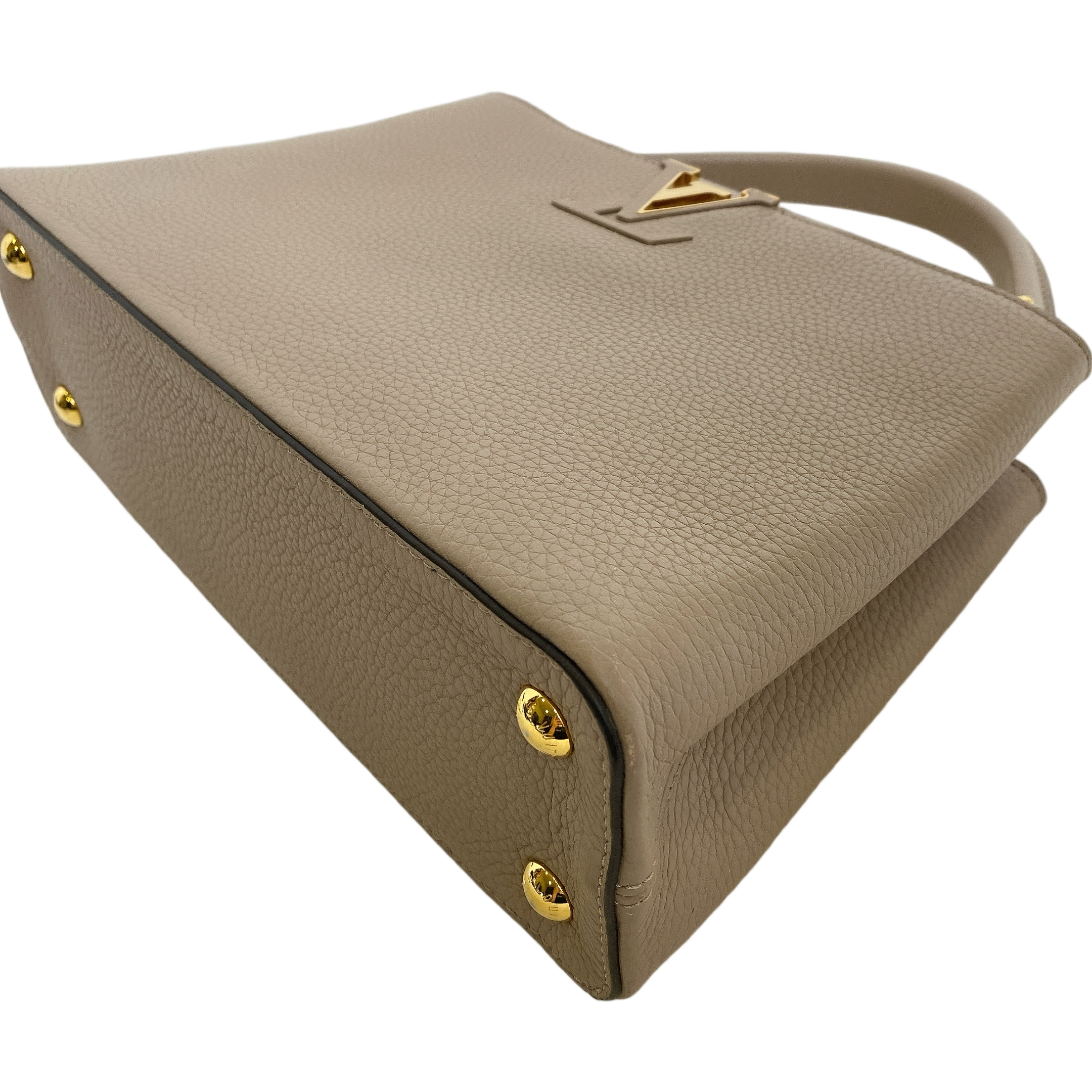 LV CAPUCINES MM IN BEIGE