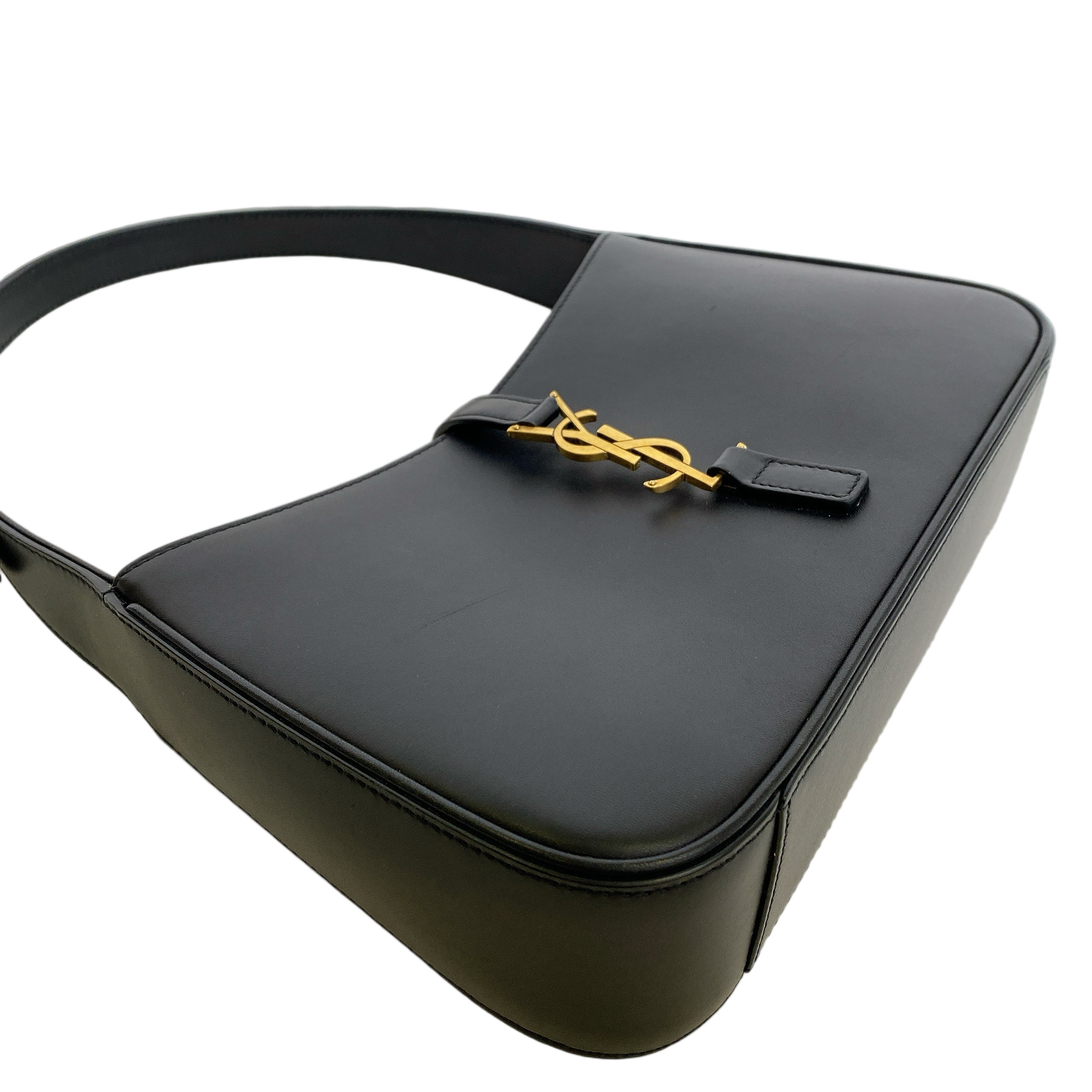 YSL Le 5 à 7 SHOULDER BAG