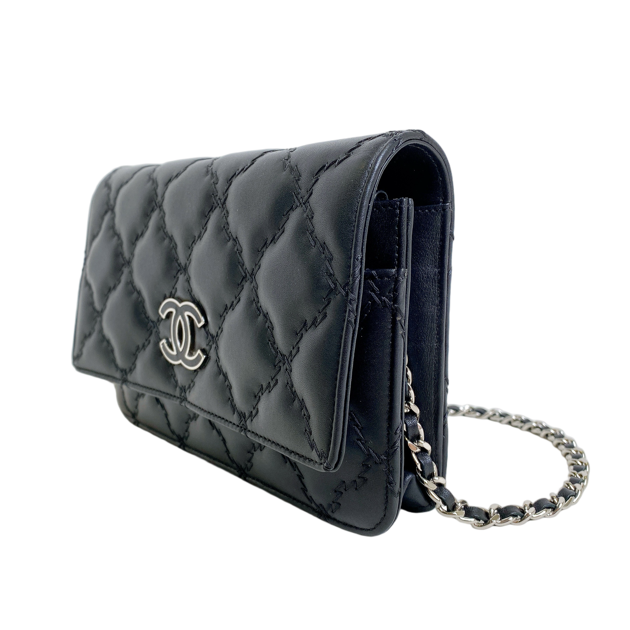 CHANEL PUFFY QUILTING WOC