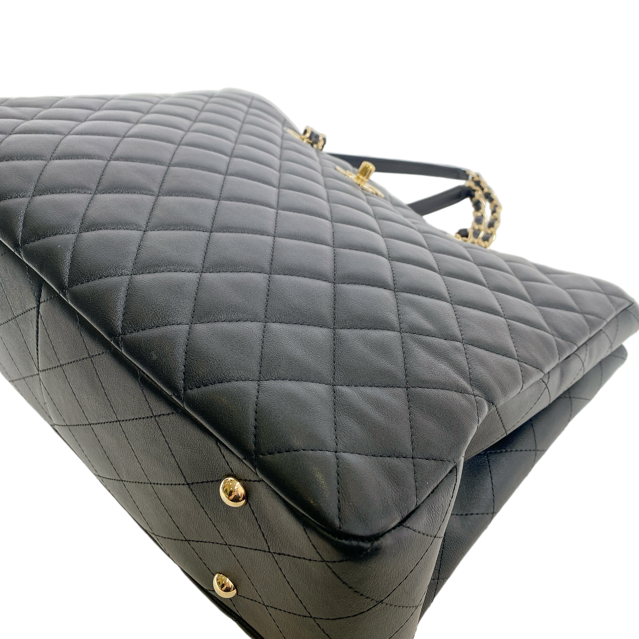 CHANEL SHOPPING TOTE