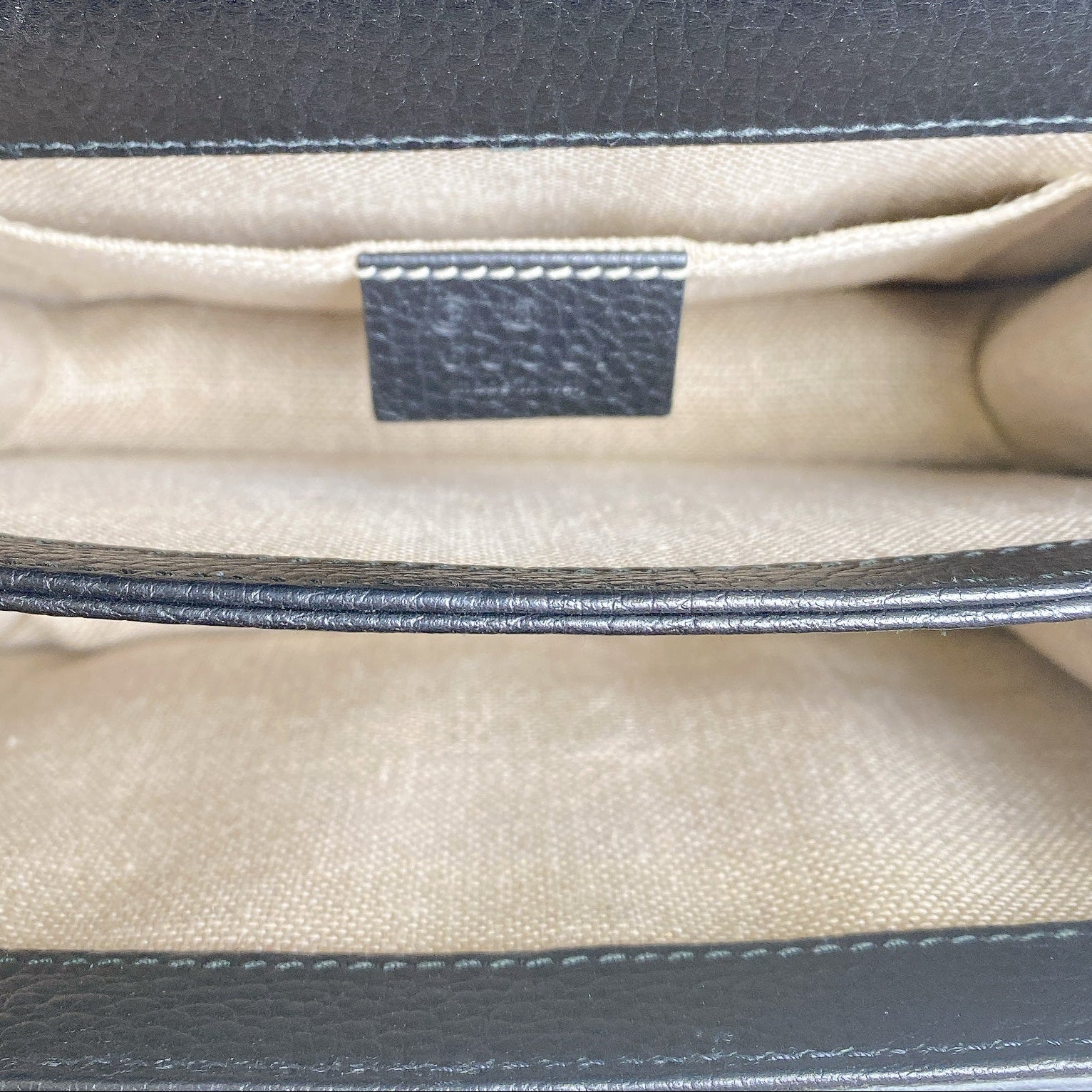 GUCCI INTERLOCKING