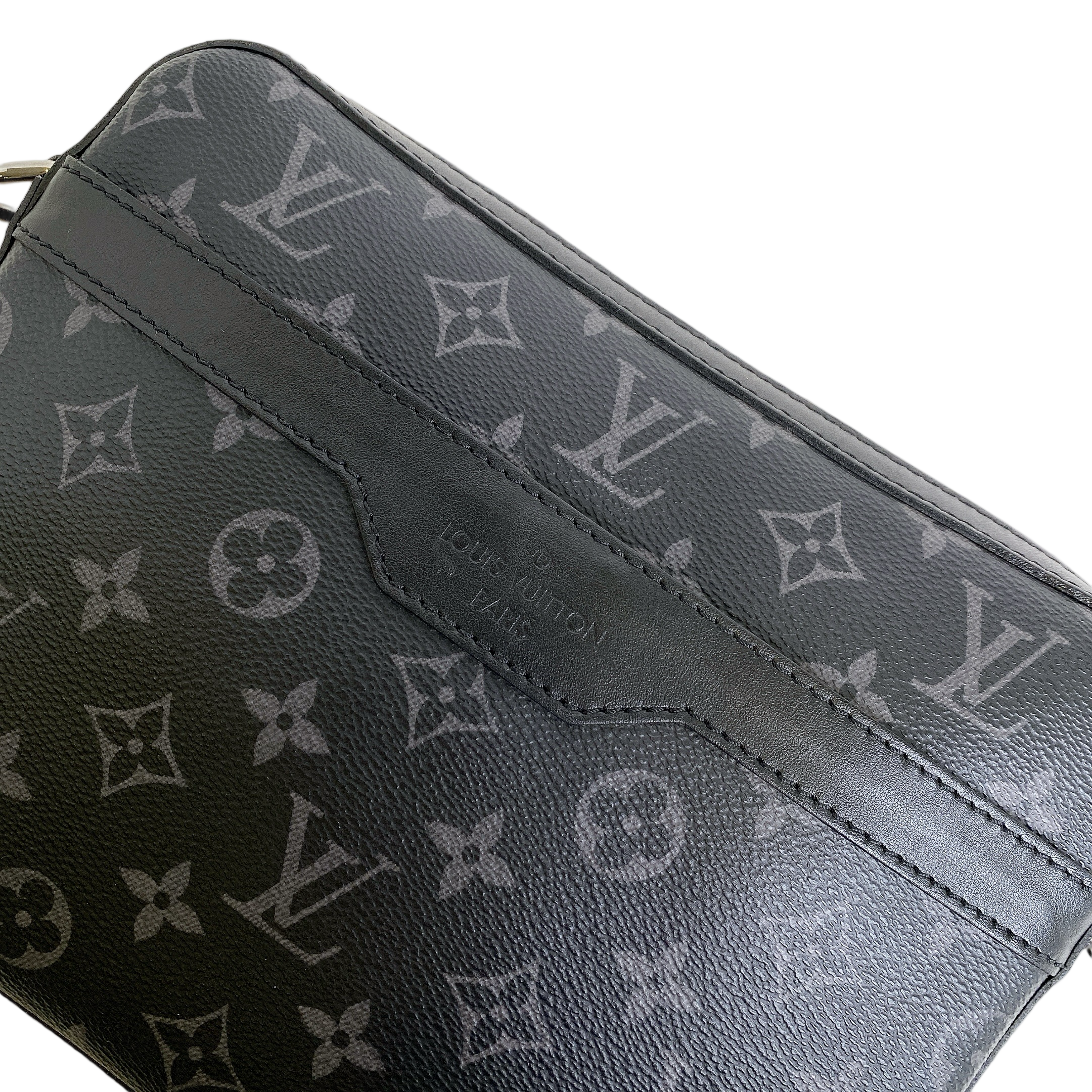 LV TRIO MESSENGER
