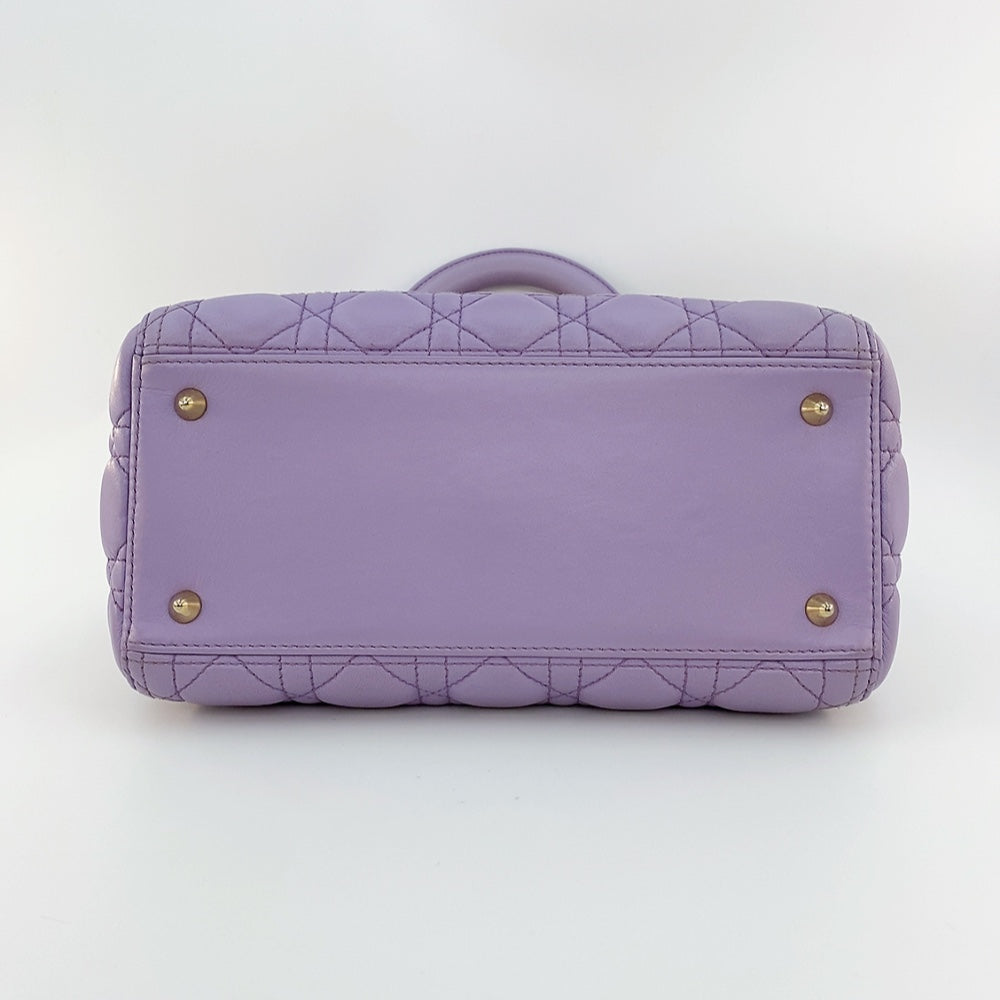 LADY DIOR IN PURPLE