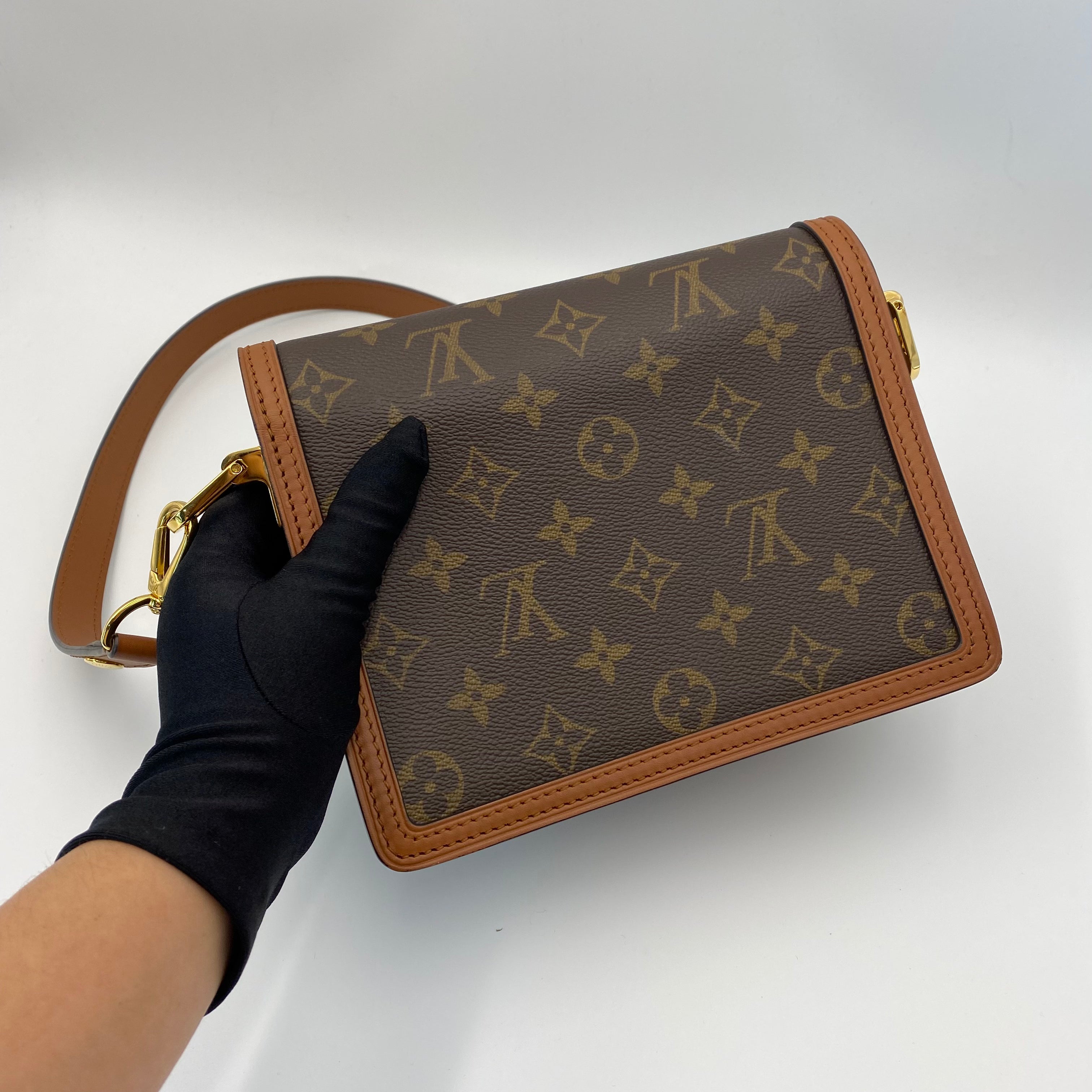 LV DAUPHINE MINI