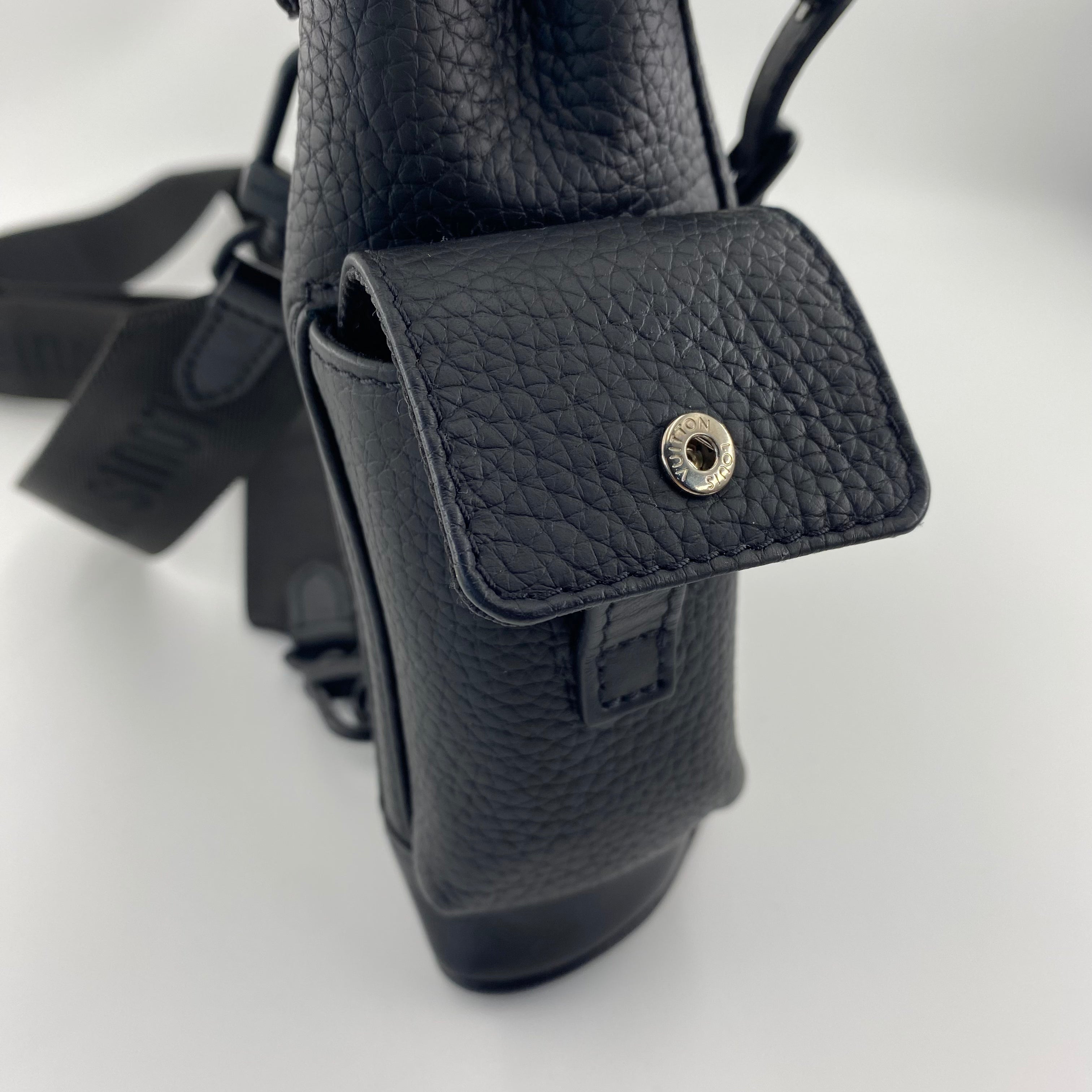 LV  NANO CHRISTOPHER IN BLACK