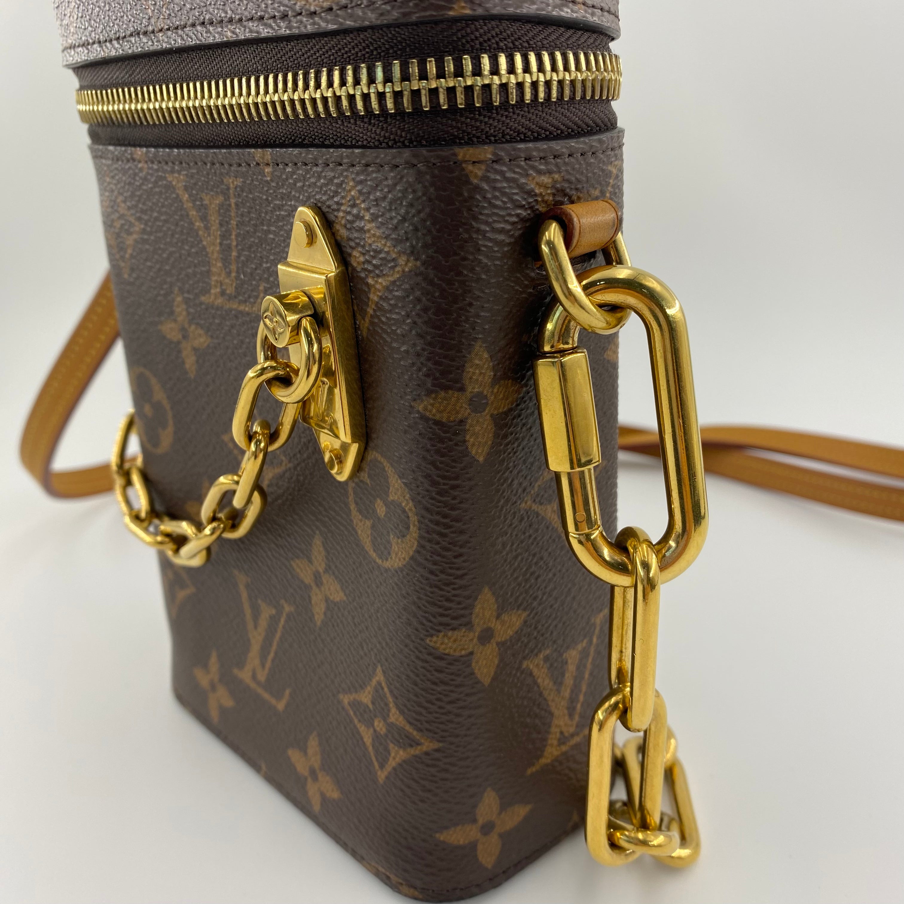 LV PHONE BOX MONOGRAM