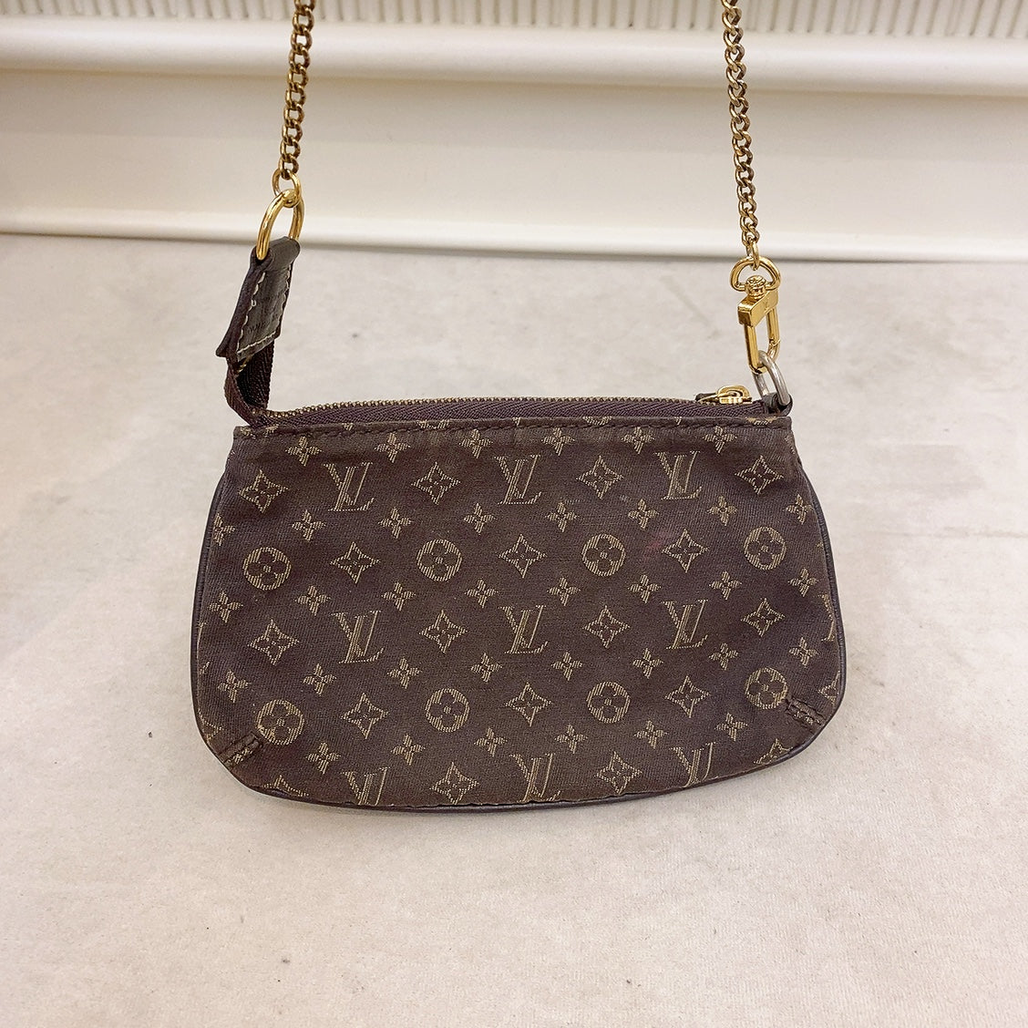 Lv Mini Pochette